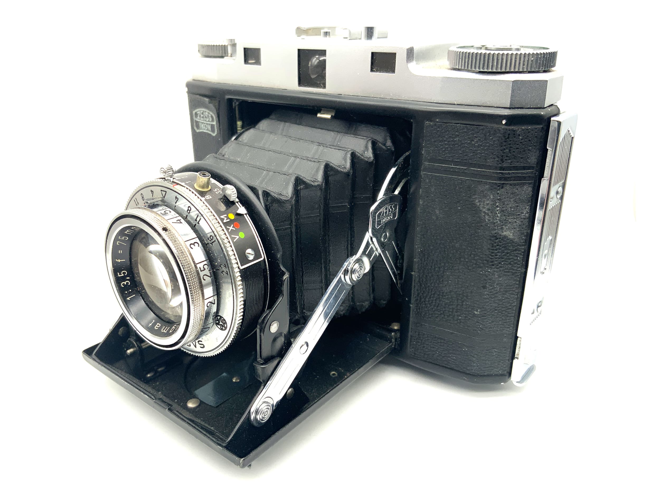 Zeiss Ikon Ikonta M 524/16 with Novar Anastigmat 75mm 1:3.5 Pronto-SVS