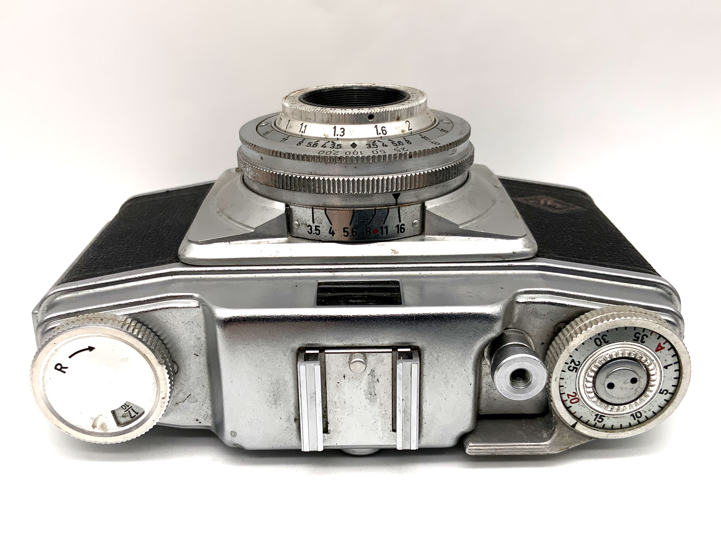 Agfa Silette viewfinder camera with Schneider Kreuznach Radionar 1:3.5 45mm Pronto lens
