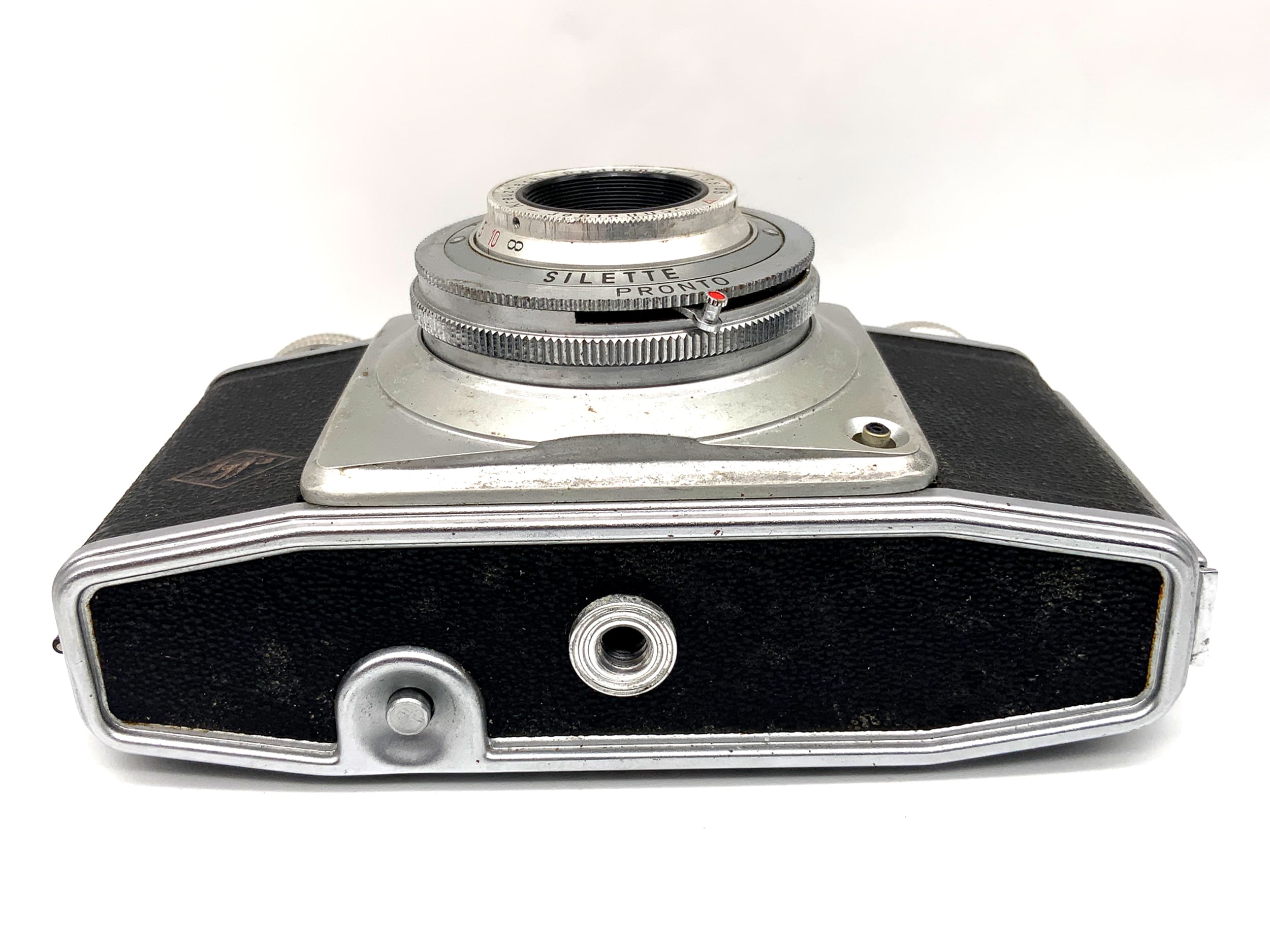 Agfa Silette viewfinder camera with Schneider Kreuznach Radionar 1:3.5 45mm Pronto lens