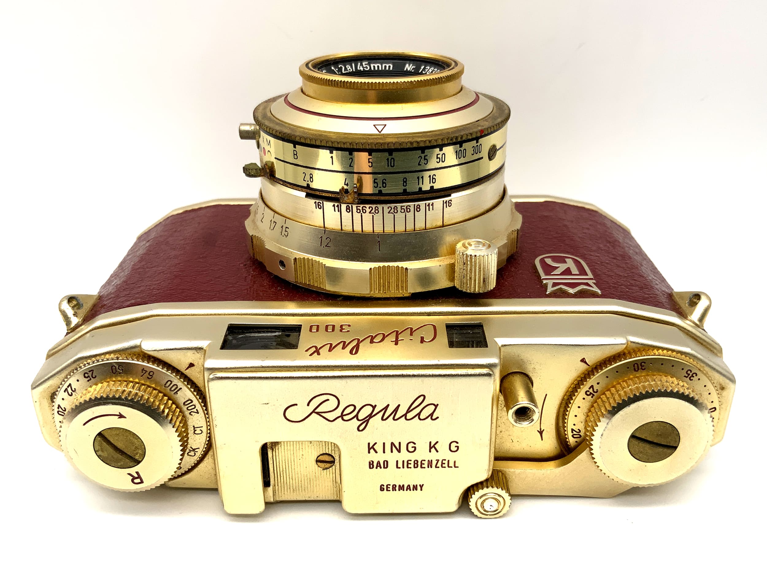 King KG Regula Citalux 300 with Cassar S 1:2.8/45mm Prontor-SVS gold with case