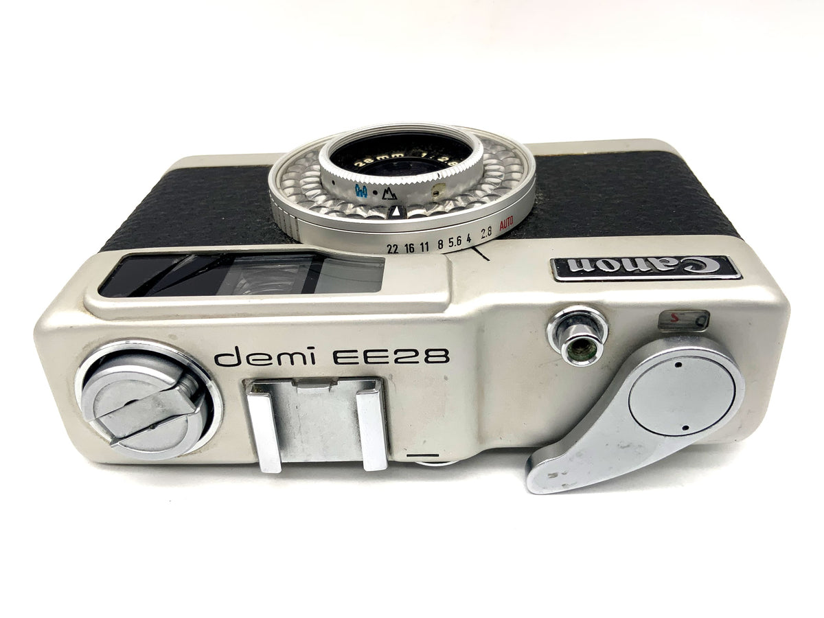 Canon Demi EE 28 rangefinder camera with SH 28mm 1:2.8 half-frame camera analog camera