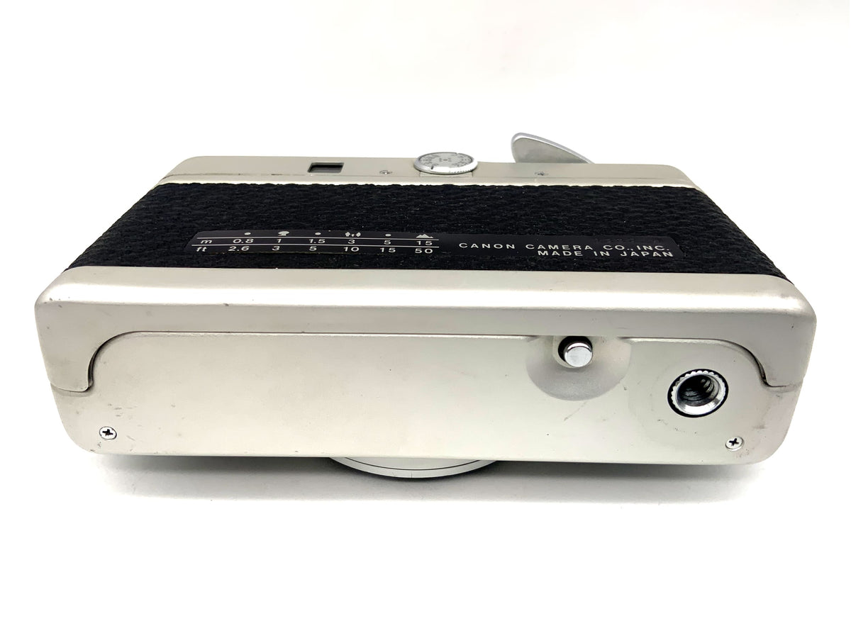Canon Demi EE 28 rangefinder camera with SH 28mm 1:2.8 half-frame camera analog camera