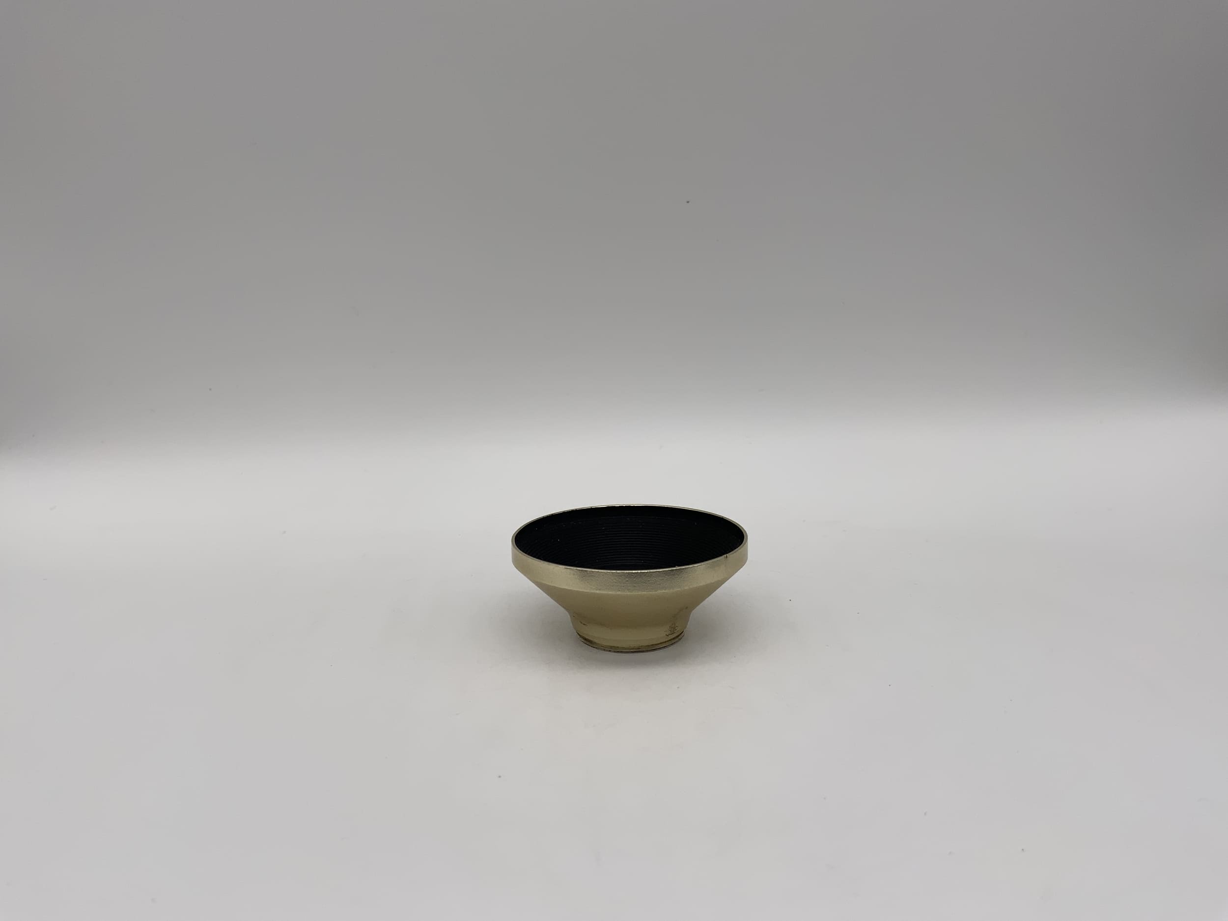 Pentacon lens hood for Penti I / Penti II M18 lens hood gold