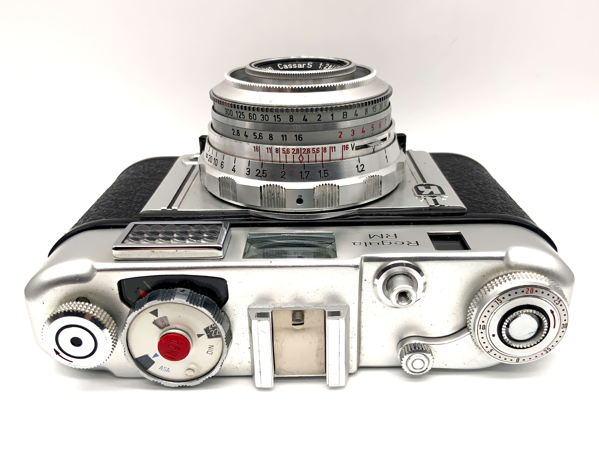 King KG Regula RM viewfinder camera with Steinheil Cassar S 1:2.8/45mm Prontor-Matic