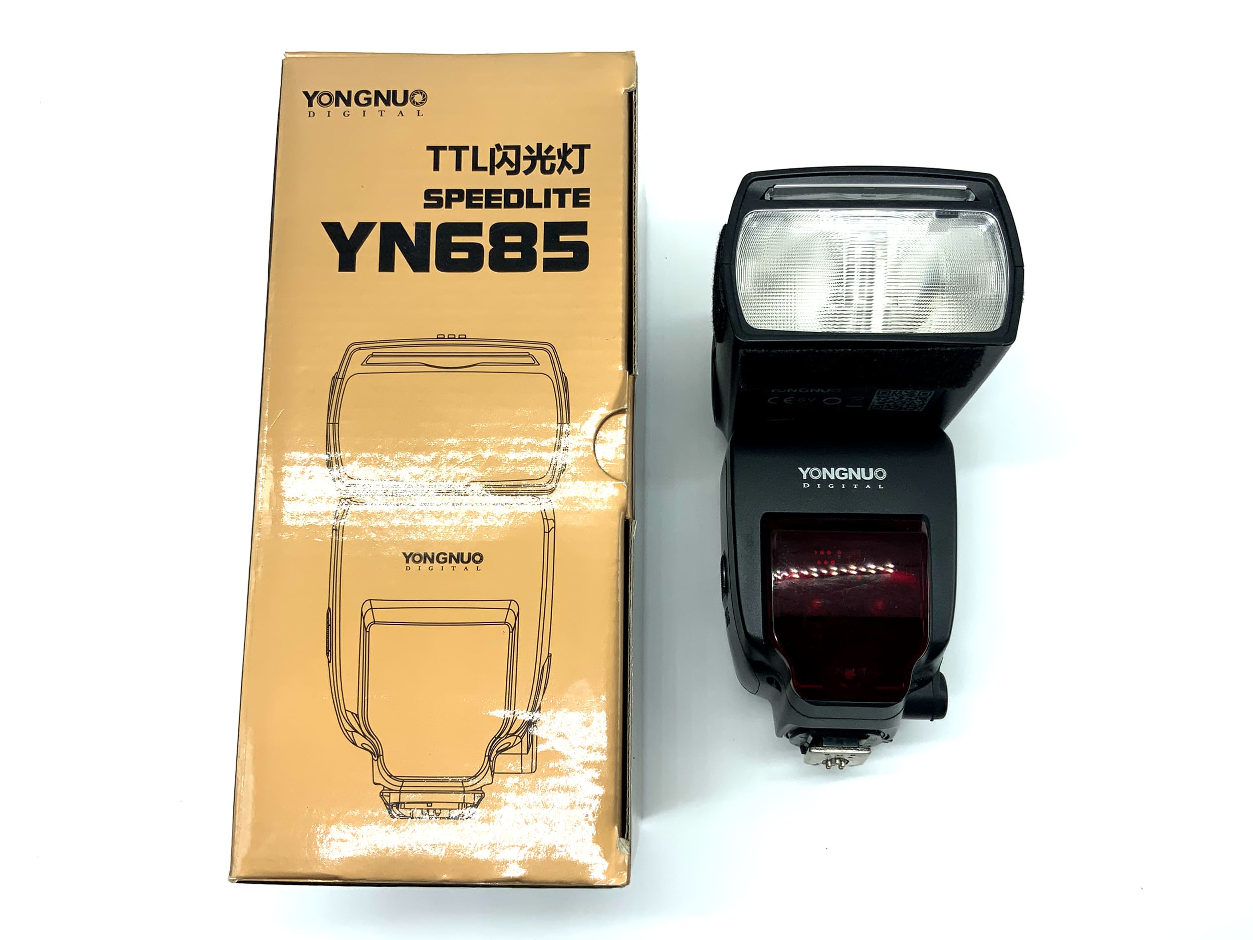 Yongnuo Speedlite YN686 flash unit for Canon ETTL with original packaging, camera flash
