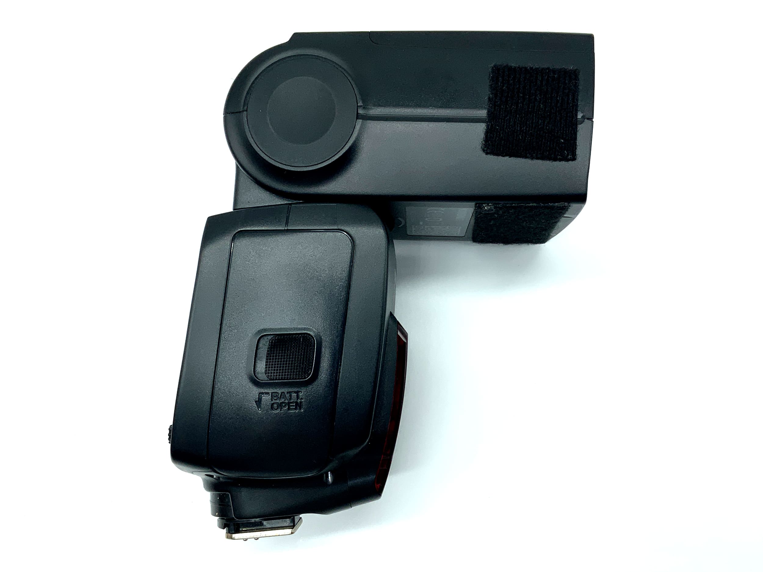 Yongnuo Speedlite YN686 flash unit for Canon ETTL with original packaging, camera flash
