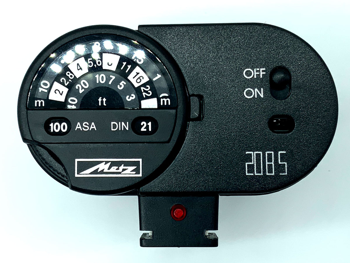 Metz 20 B 5 Universal Flash Unit with Center Contact for Cameras