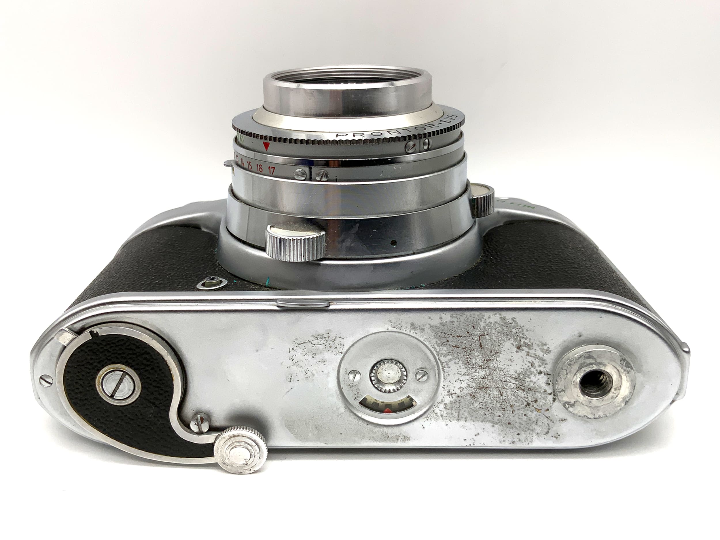 AkA Arette IDN viewfinder camera with Color-Isconar 1:2.8/50 Prontor-SVS