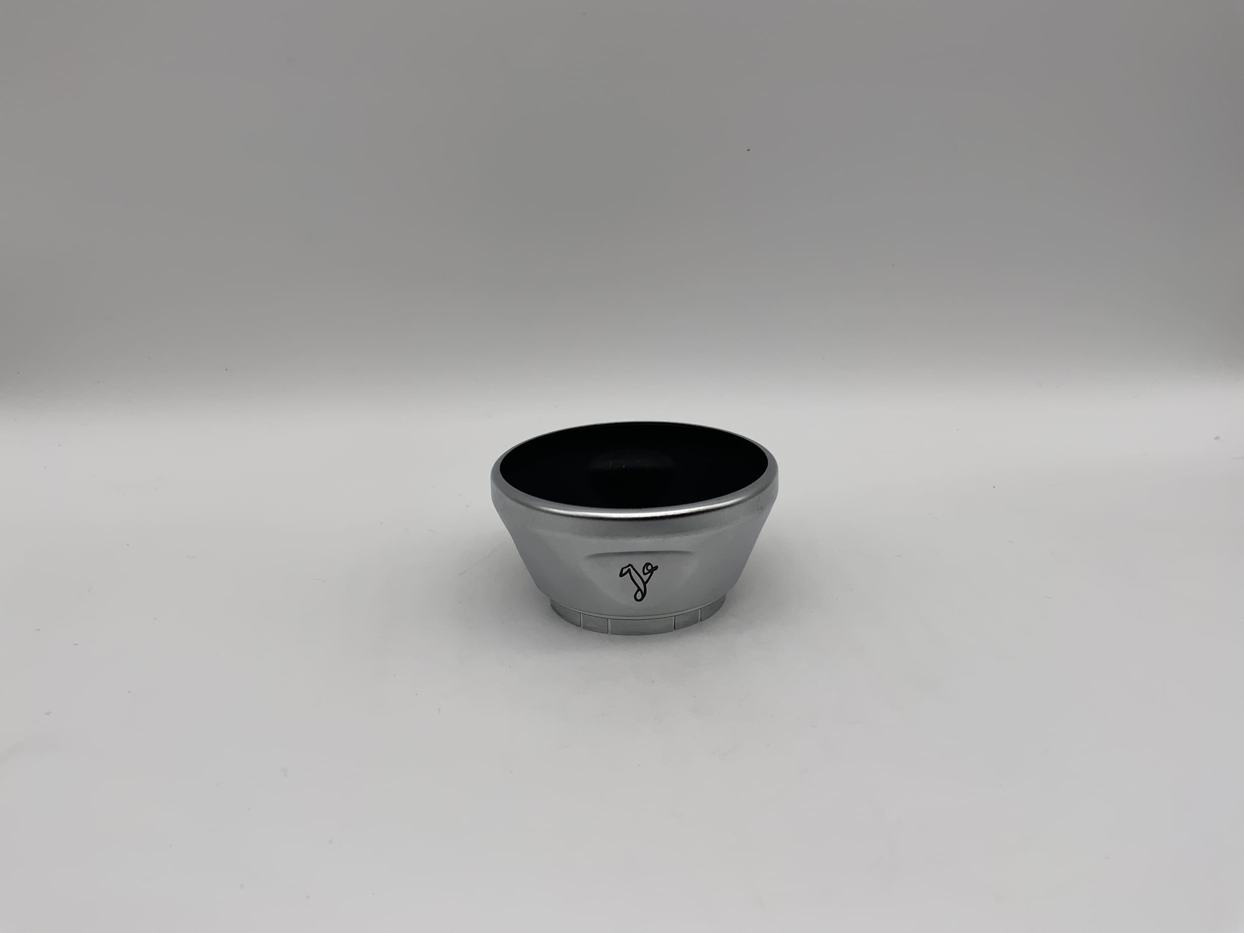 Voigtländer 310/29 metal lens hood, silver, plug-in connection