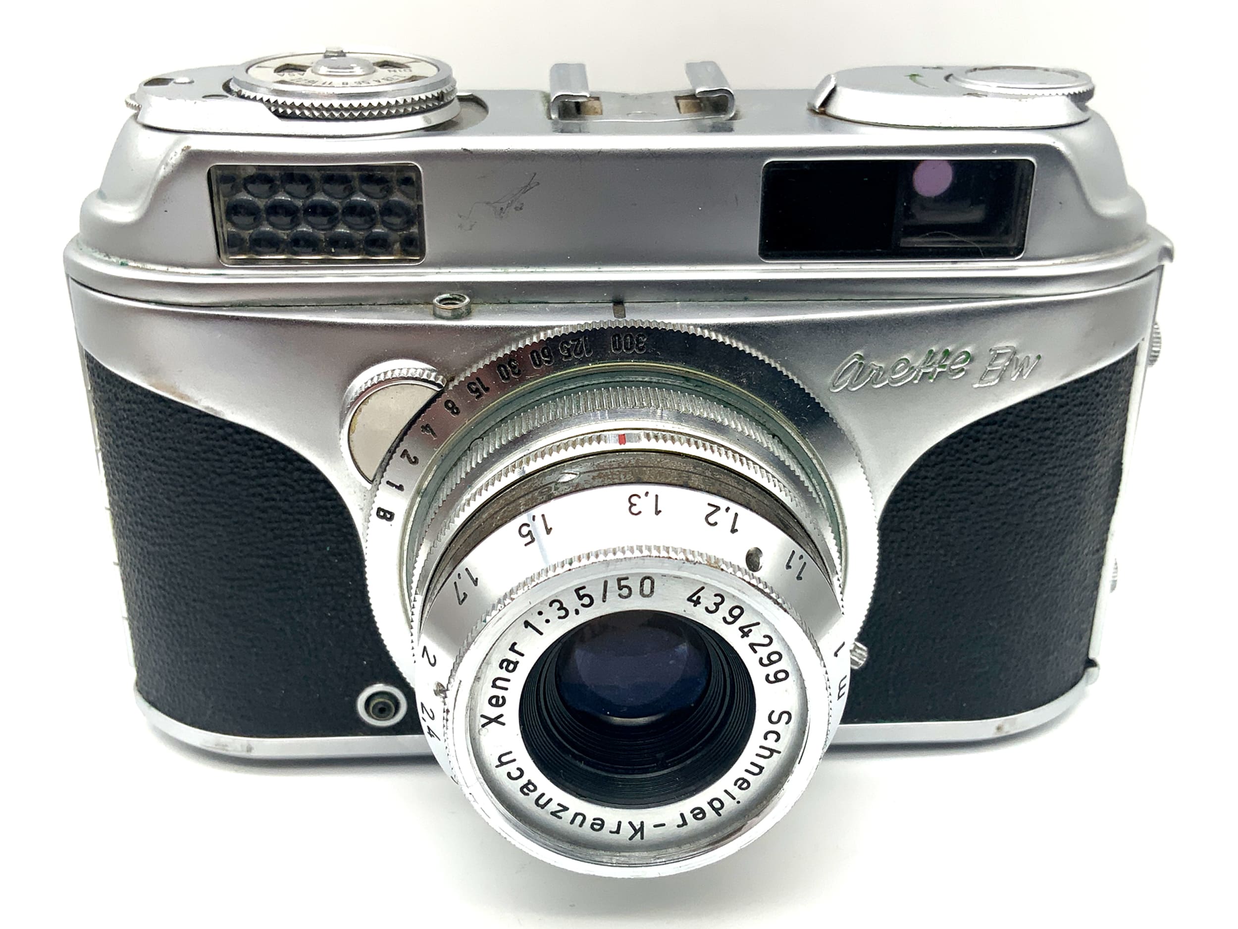 AkA Arette BW viewfinder camera with Xenar 1:3.5/50 compact camera analog camera