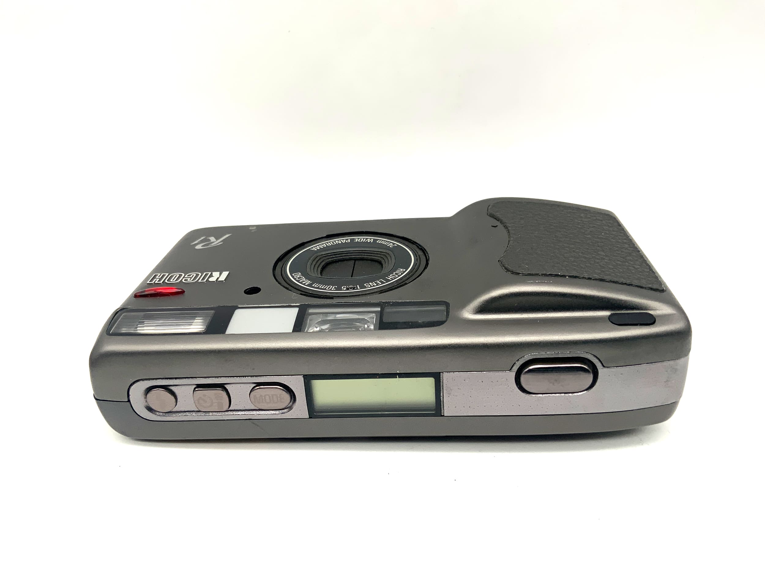 Ricoh R1 Point&amp;Shoot with 30mm 1:3.5 Macro/24mm Wide Panorama analogue camera