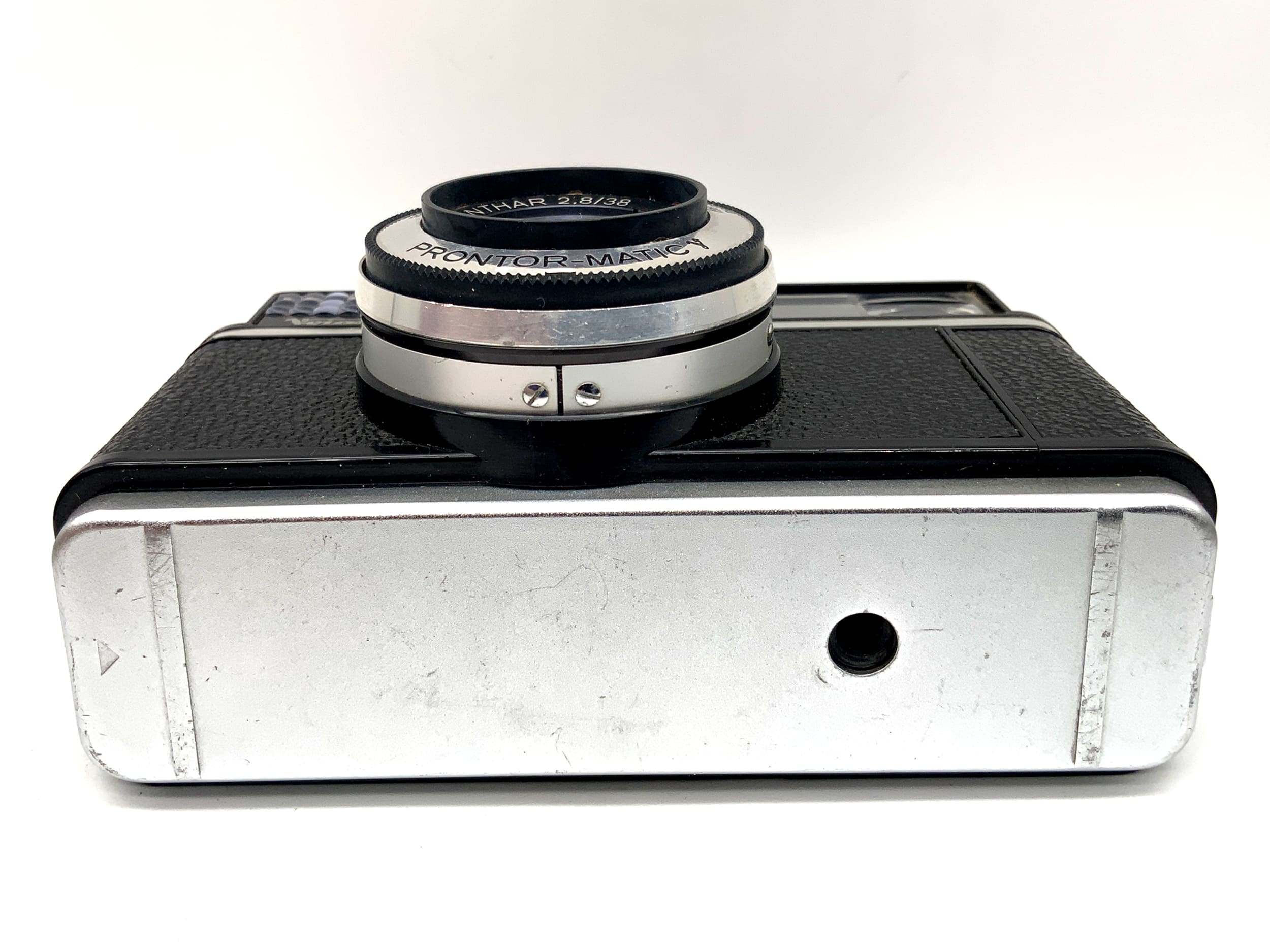 Voigtländer bessy as viewfinder camera with Color-Lanthar 2.8/38 Prontor-Matic