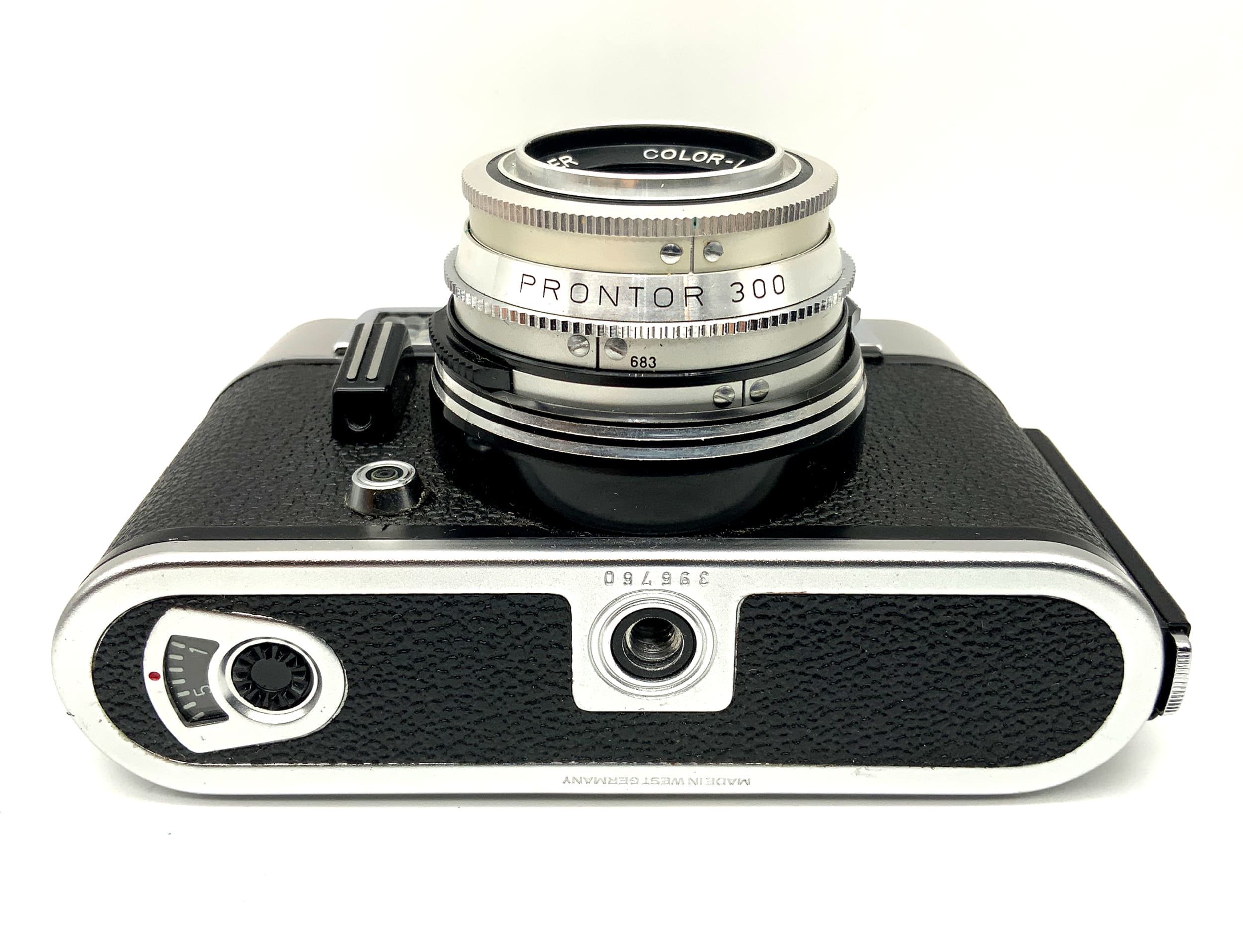 Voigtländer Vitoret DR viewfinder camera with Color-Lanthar 2.8/50 Prontor 300 in original packaging