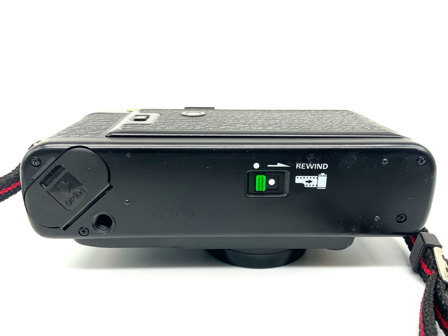 Yashica Full Automatic Point&Shoot mit 38mm 1:2.8 Kompaktkamera Analogkamera