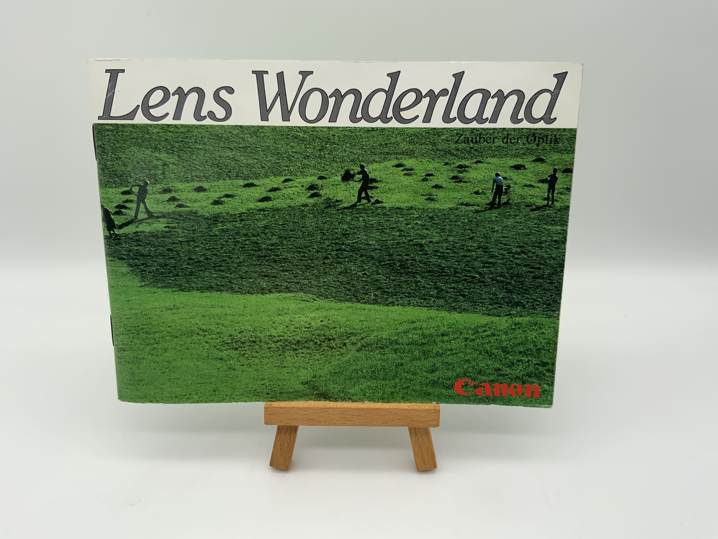 Canon Lens Wonderland brochure, information booklet, user manual, magazine