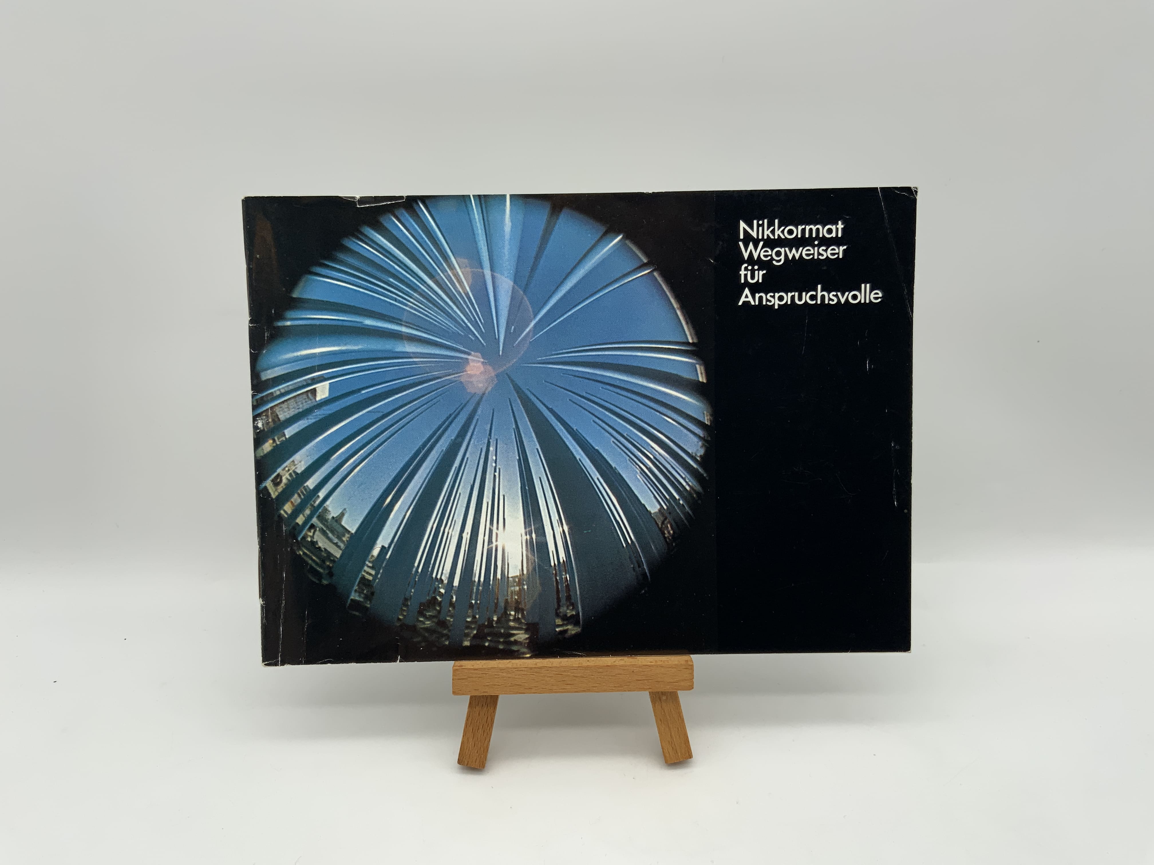 Nikon Nikkormat Guide for Demanding Users Brochure (German)