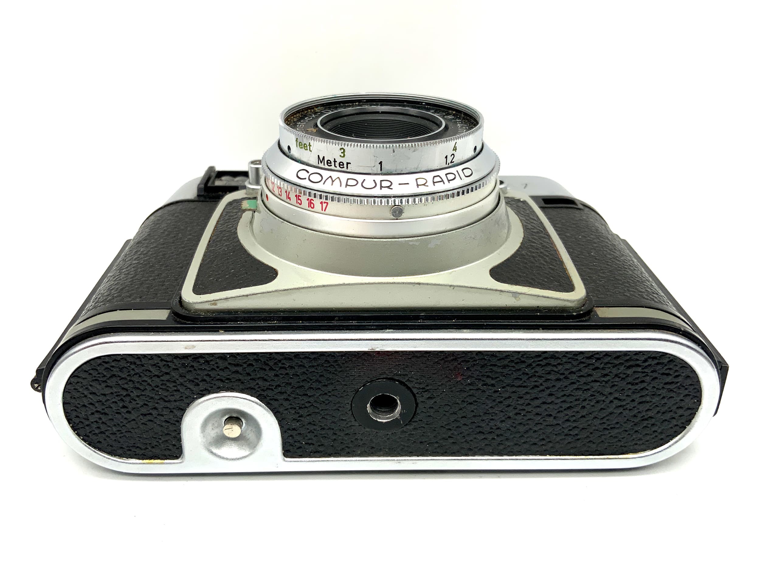 Voss Diax L-1 viewfinder camera with Trinar 1:2.8/45mm Compur-Rapid analog camera