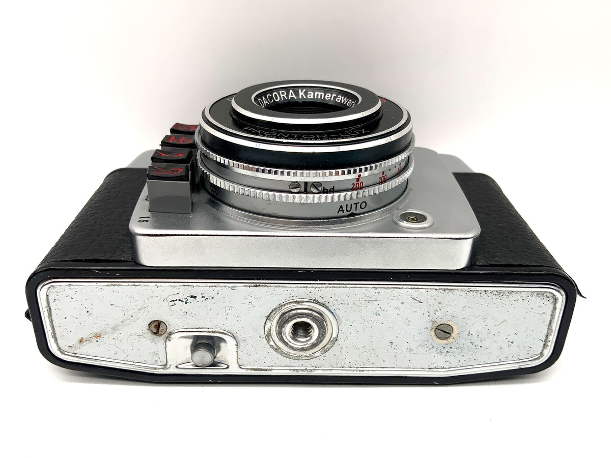 Dacora Matic 4D viewfinder camera with dignar 1:2.8/45mm Prontor-Lux analog camera