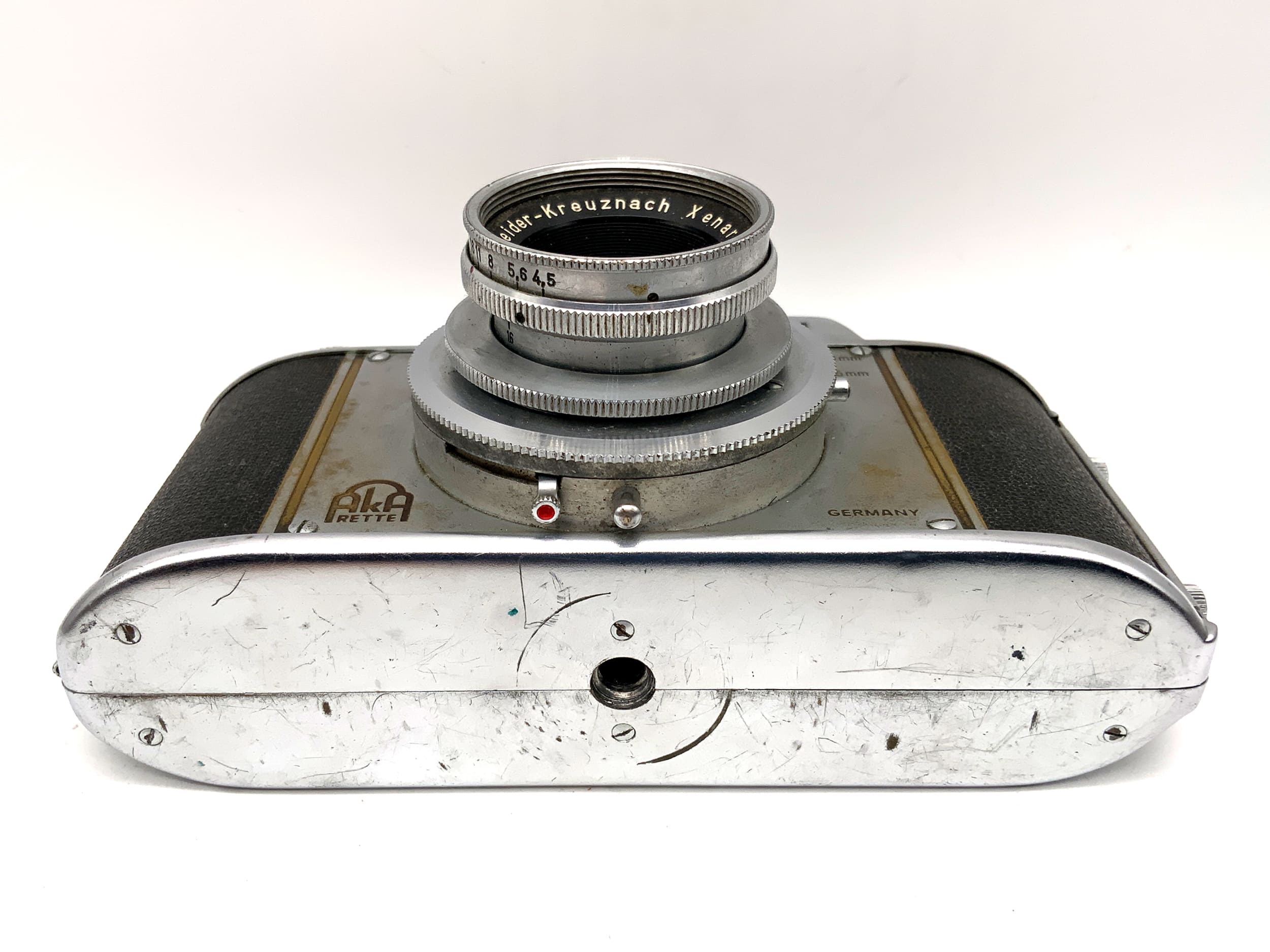 AkA Rette viewfinder camera with Schneider Kreuznach Xenar 1:4.5/35 analog camera