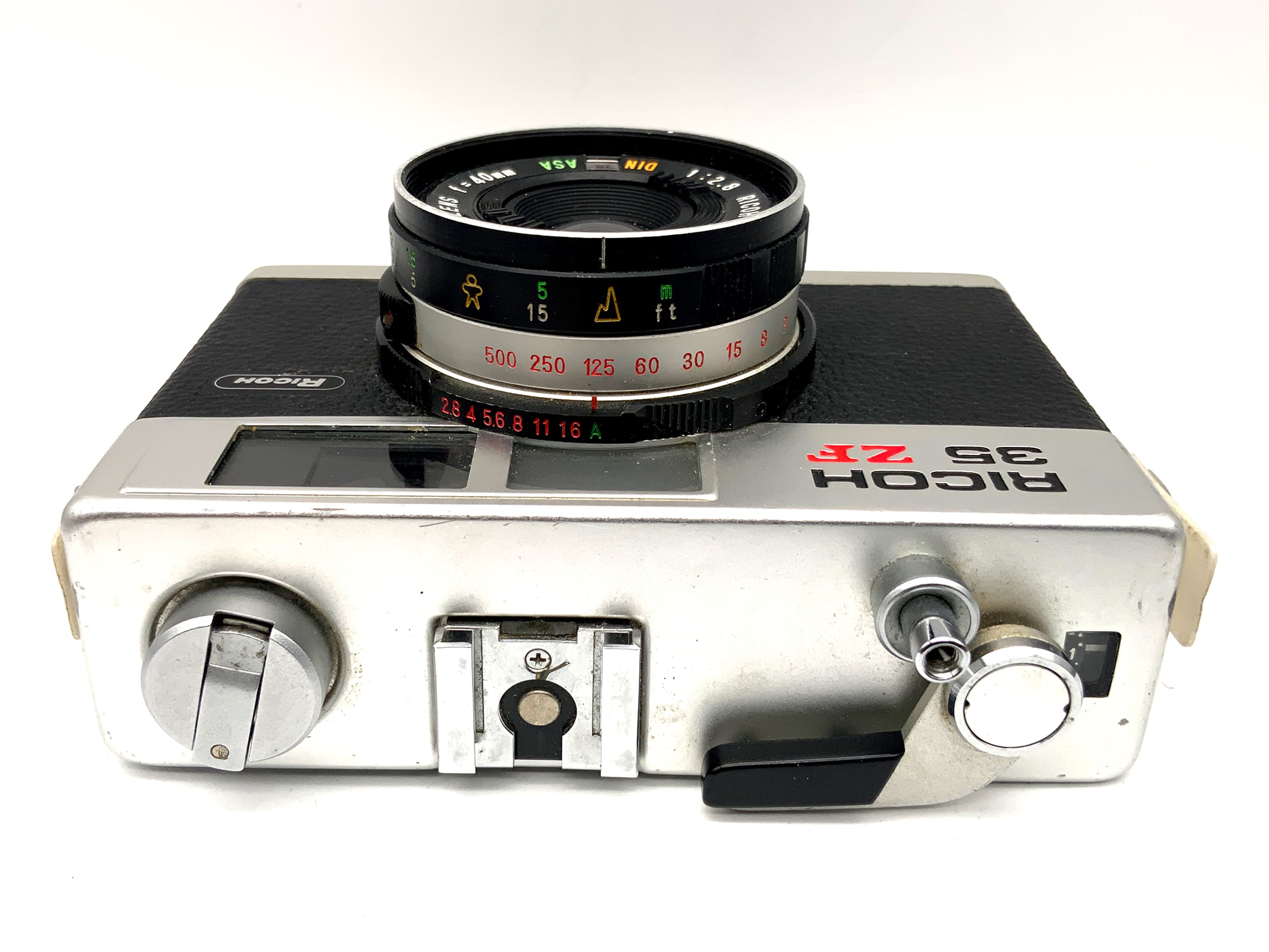 Ricoh 35 ZF viewfinder camera with 1:2.8/40mm compact camera, analog camera! Light meter defective!