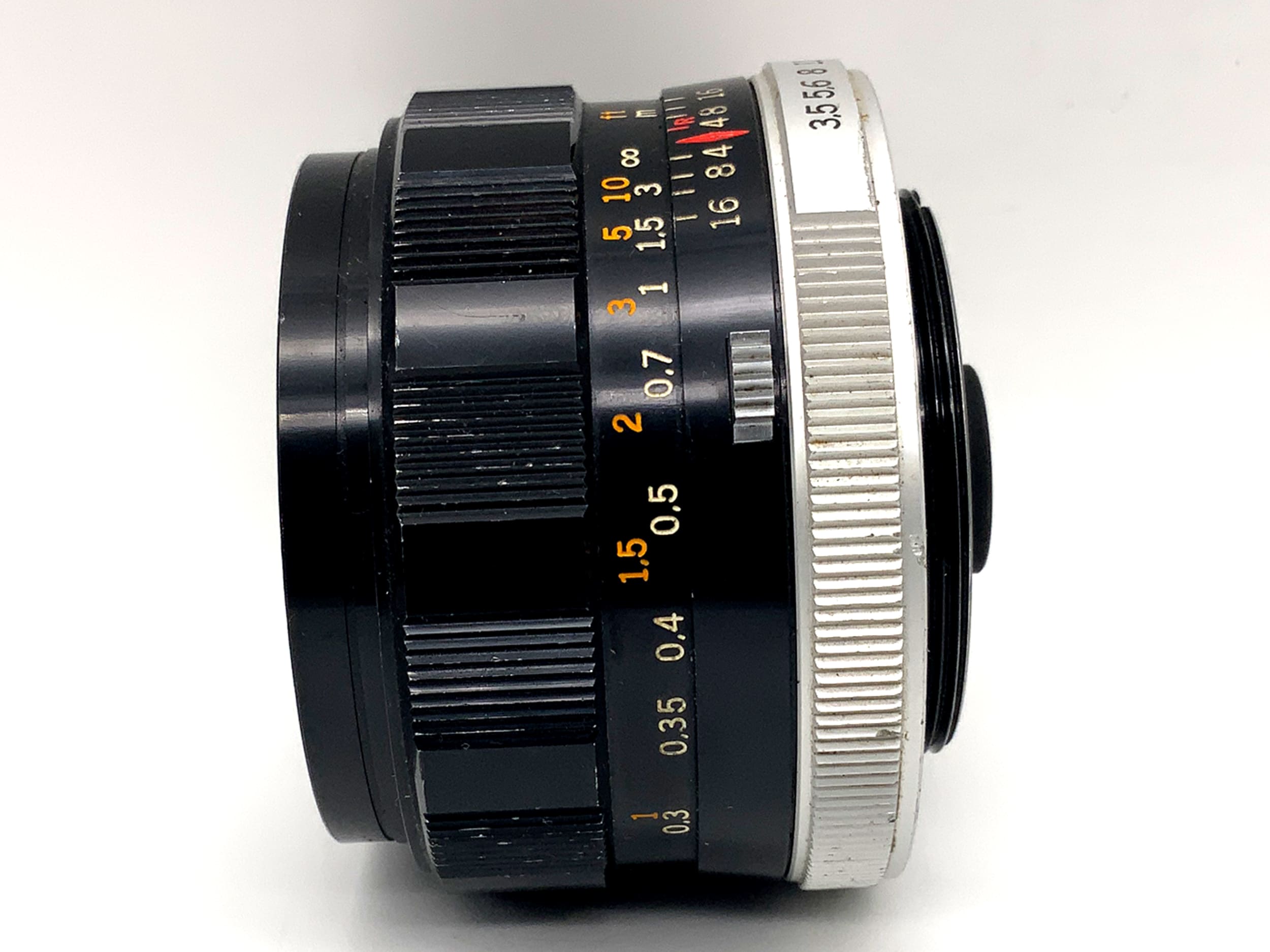 Olympus 28mm 1:3.5 lens G.Zuiko Auto-W prime lens (M42)