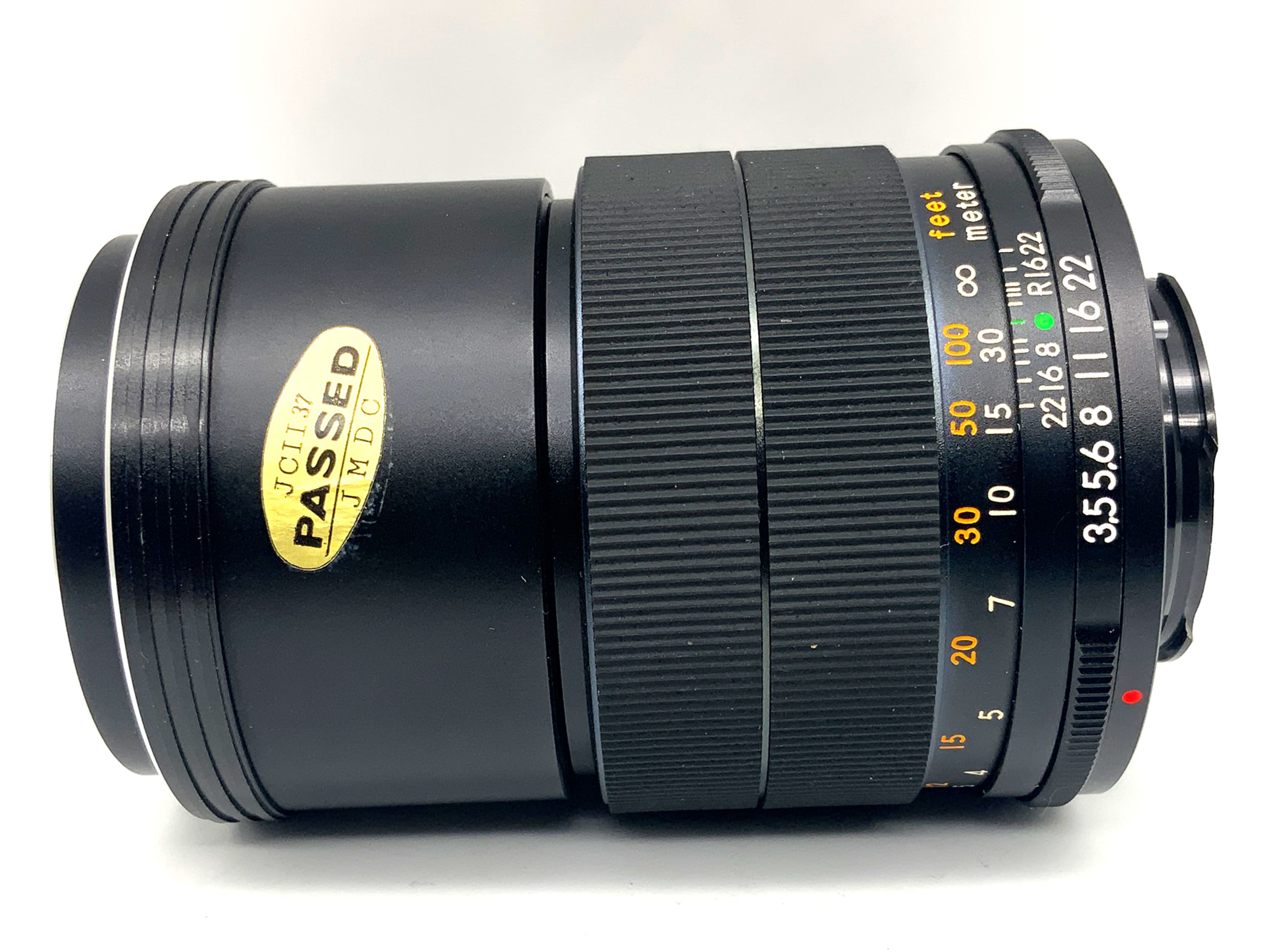 Tokyo Kogaku 135mm 1:3.5 lens RE Auto Topcor fixed focal length (Topcon)