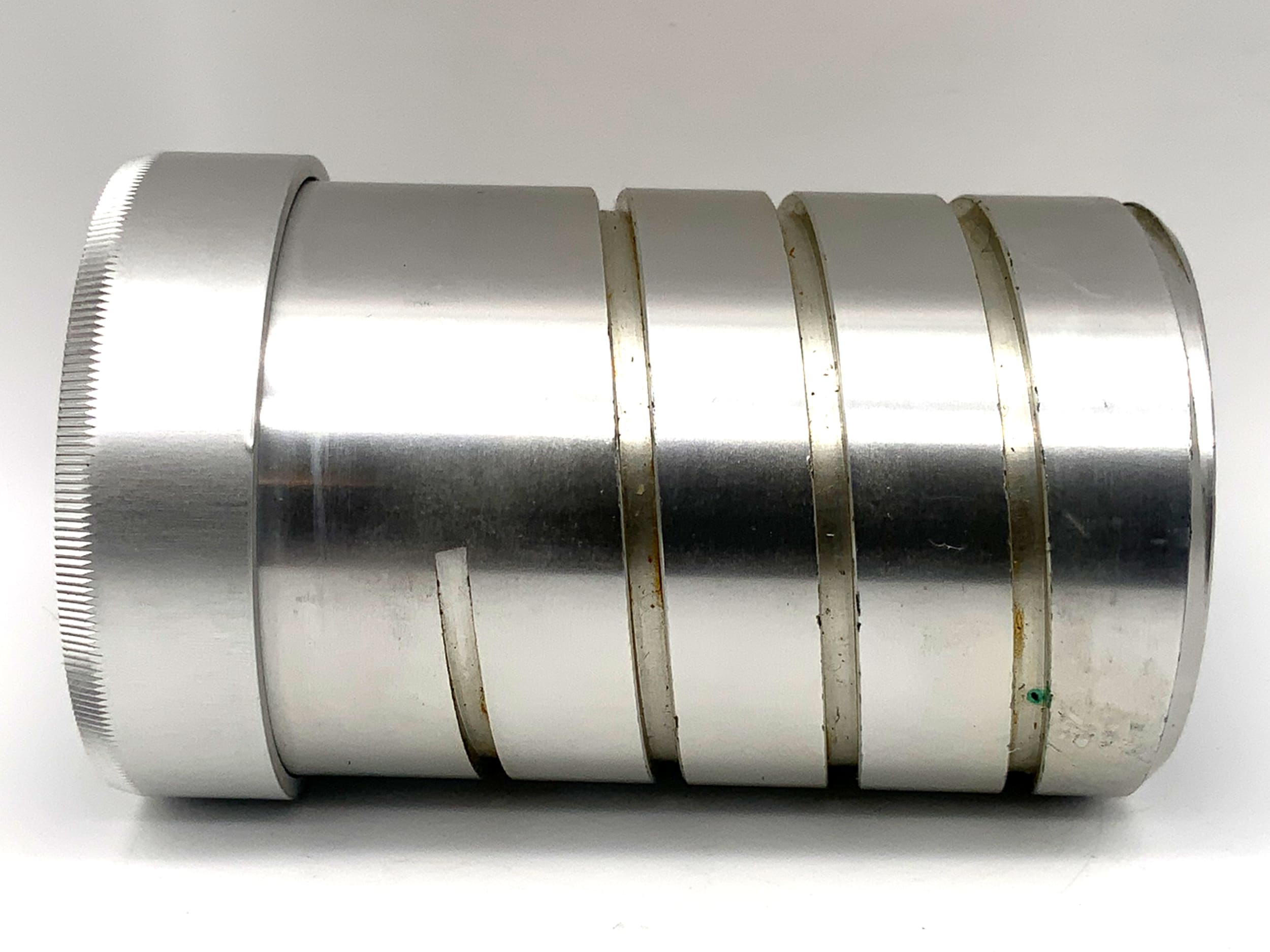 Schneider Kreuznach 85mm 1:2.8 projector lens Proclar (helical thread)