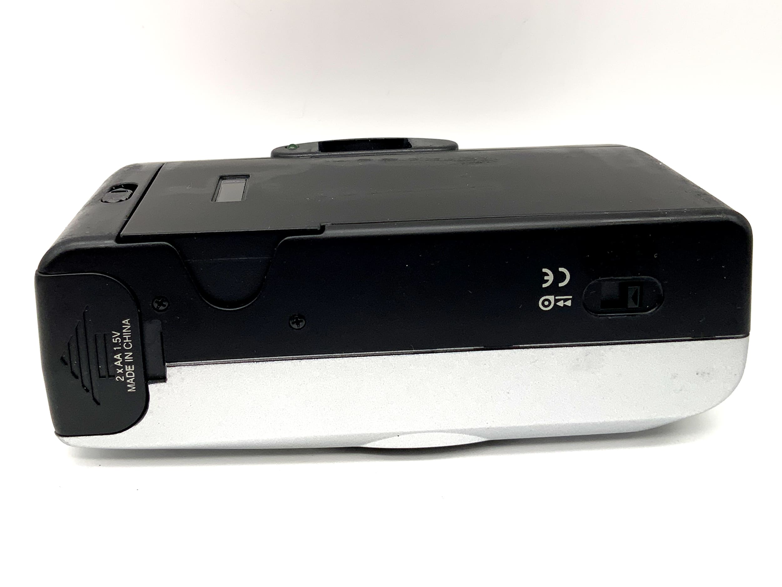 Polaroid 252 BV Point&amp;Shoot with 35mm f/8 lens compact camera analog camera