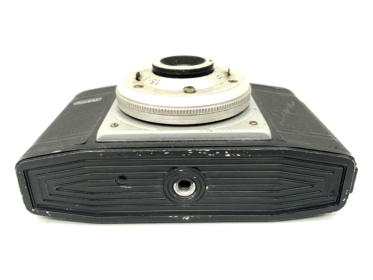 Dacora Digna viewfinder camera with 80mm f/8 achromatic lens, compact camera, analog camera
