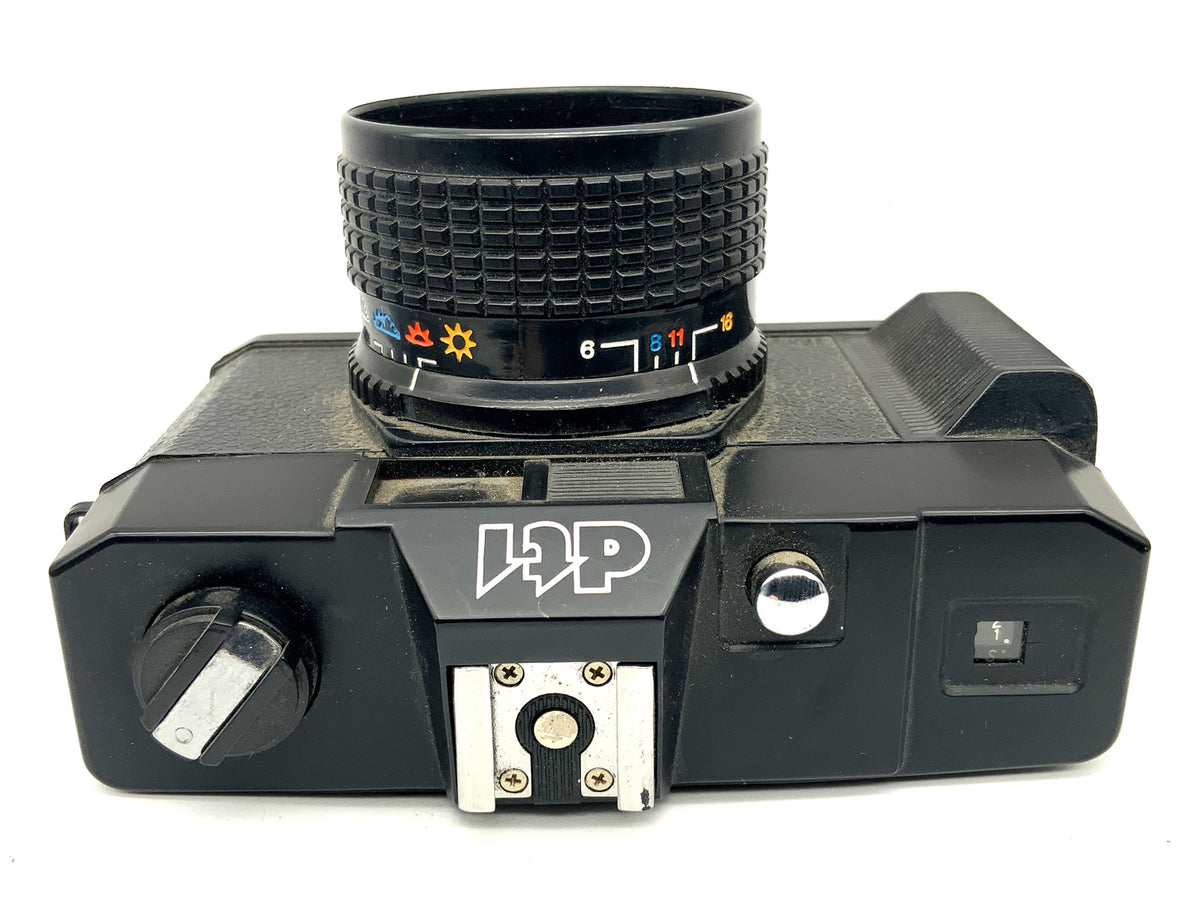 DT1 Auto Fix Focus viewfinder camera with 50mm f/6 compact camera analog camera