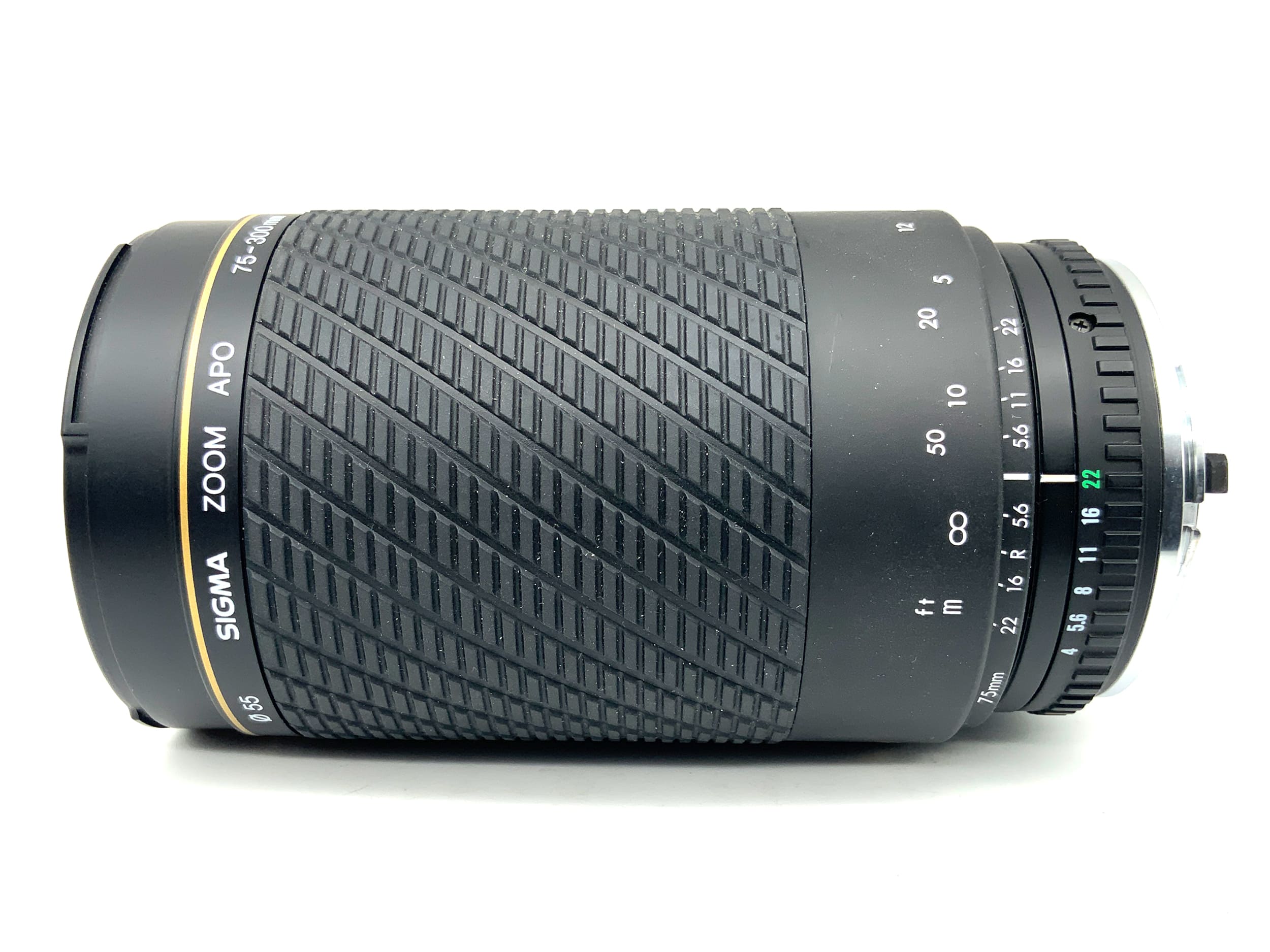 Sigma 75-300mm 1:4-5.6 Lens Zoom APO Zoom Lens (Yashica/Contax)