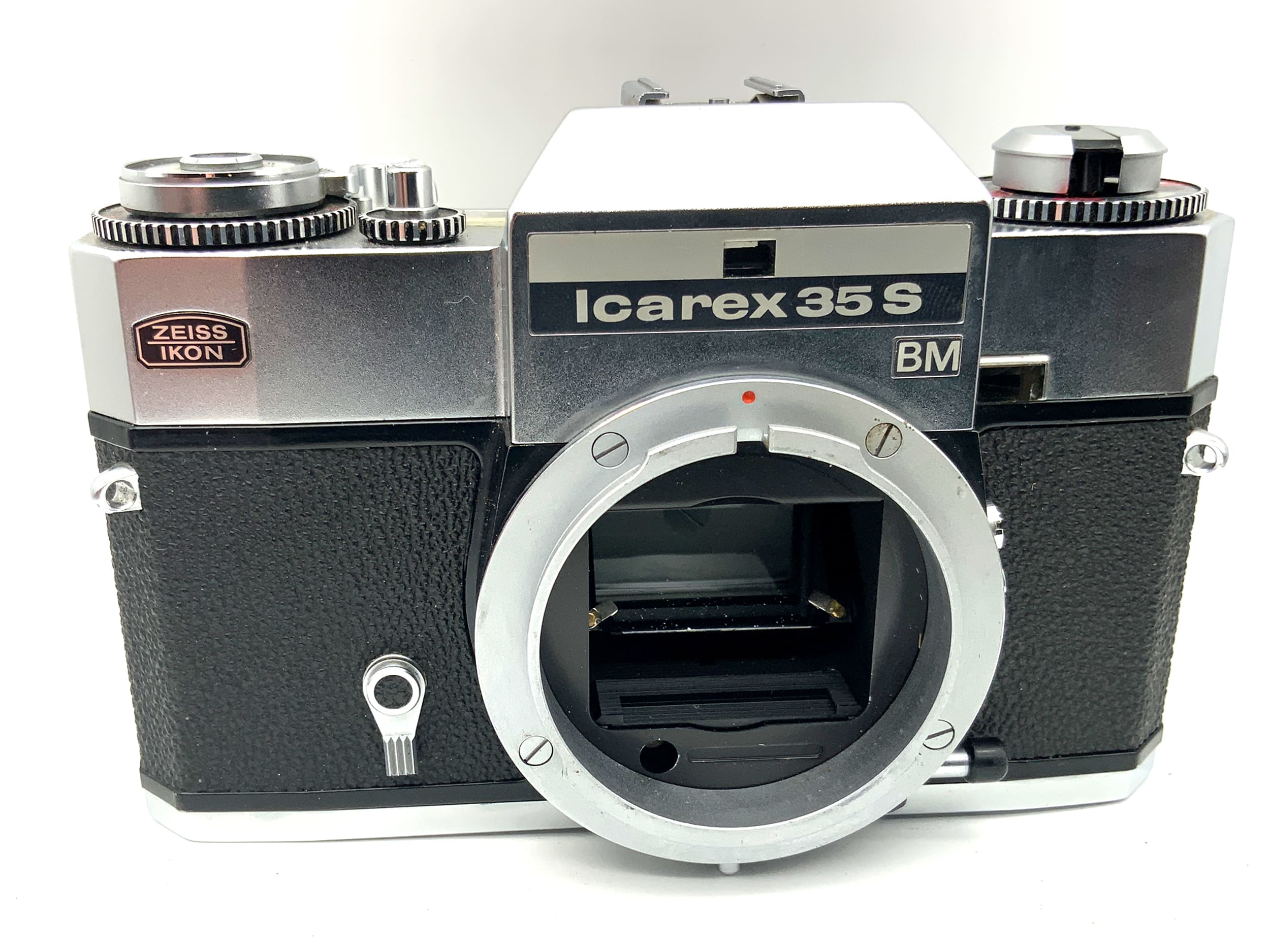 Zeiss Ikon Icarex 35S (BM) SLR with Icarex bayonet 35mm SLR body! Beli defective!