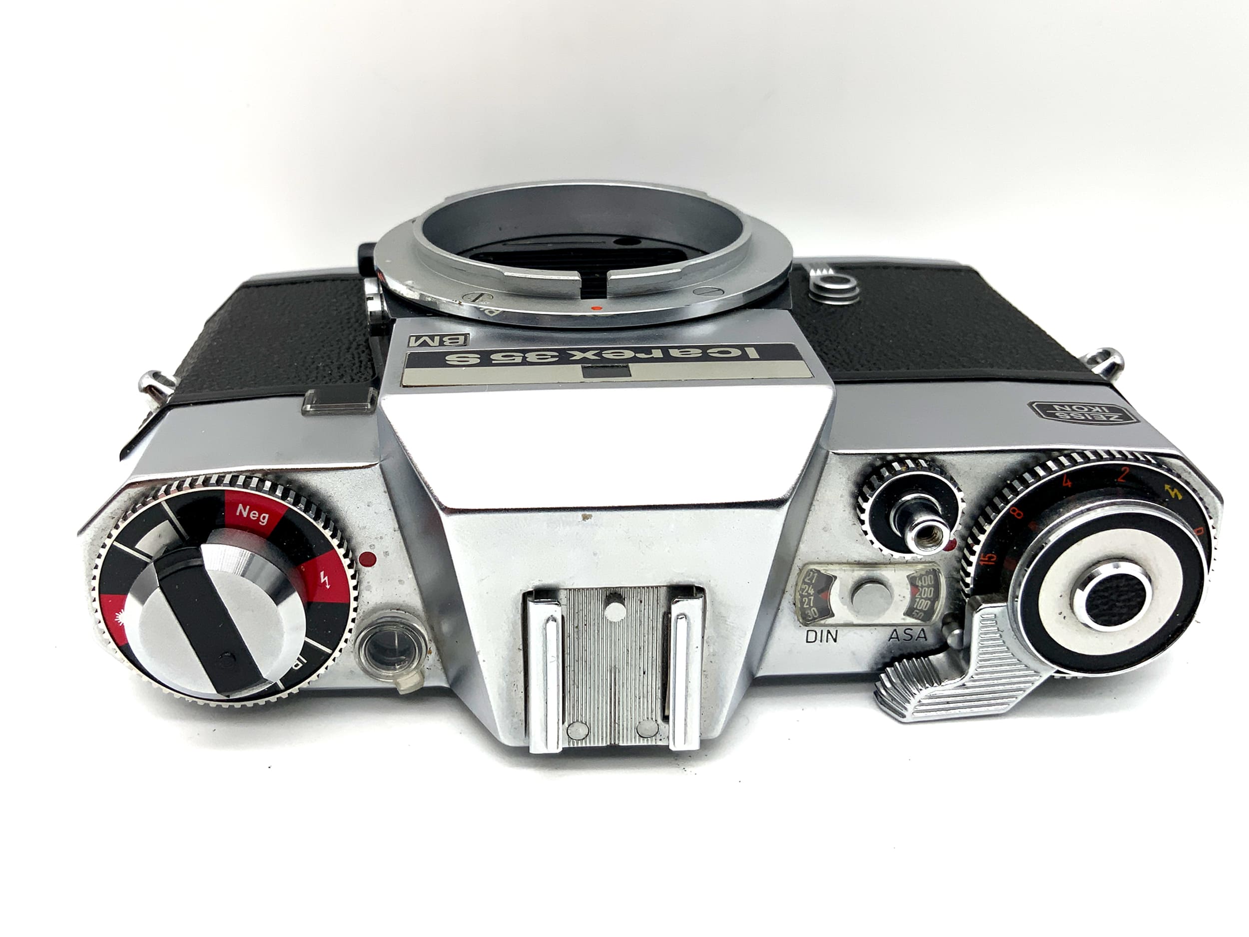 Zeiss Ikon Icarex 35S (BM) SLR with Icarex bayonet 35mm SLR body! Beli defective!