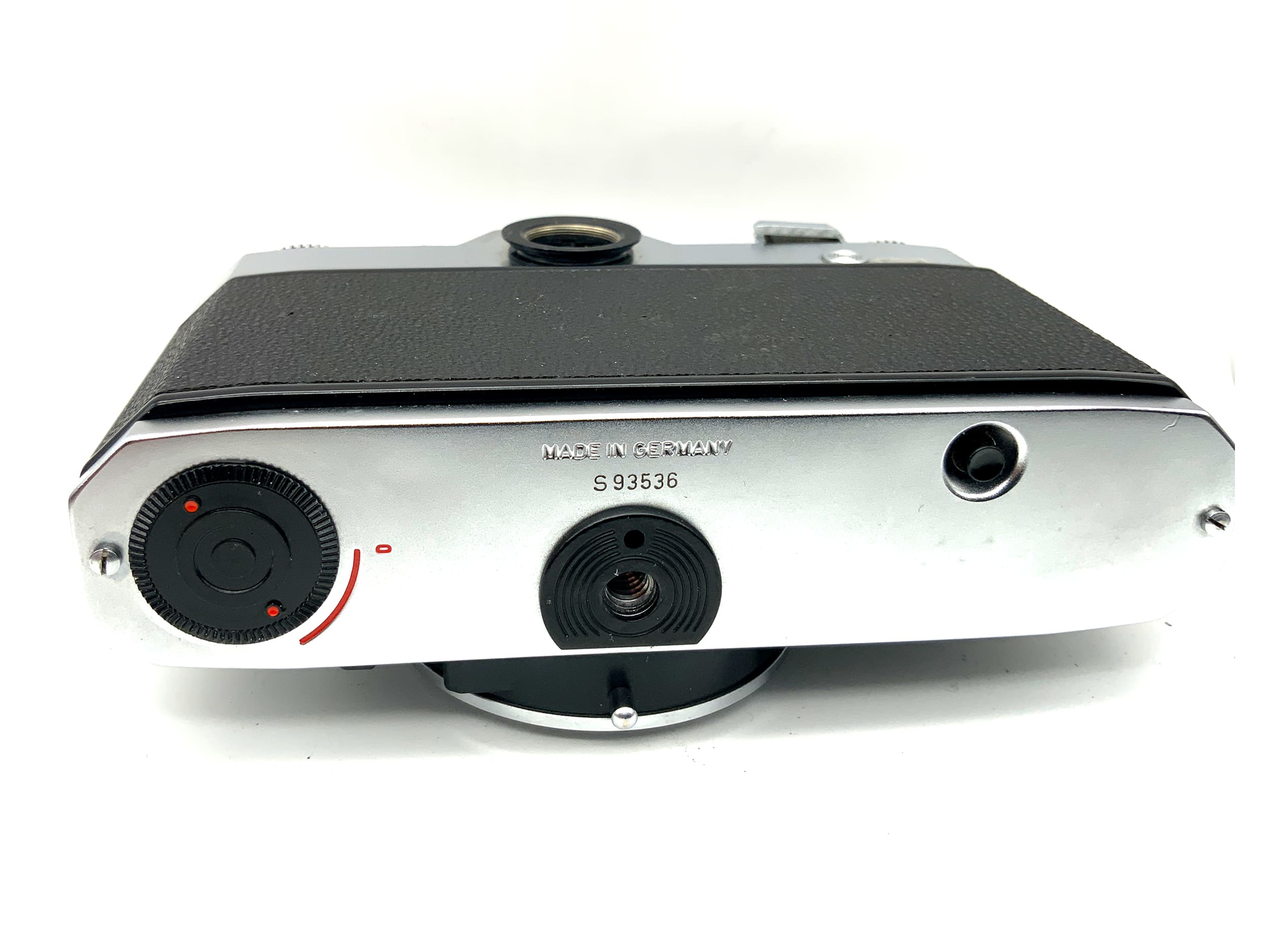 Zeiss Ikon Icarex 35S (BM) SLR with Icarex bayonet 35mm SLR body! Beli defective!