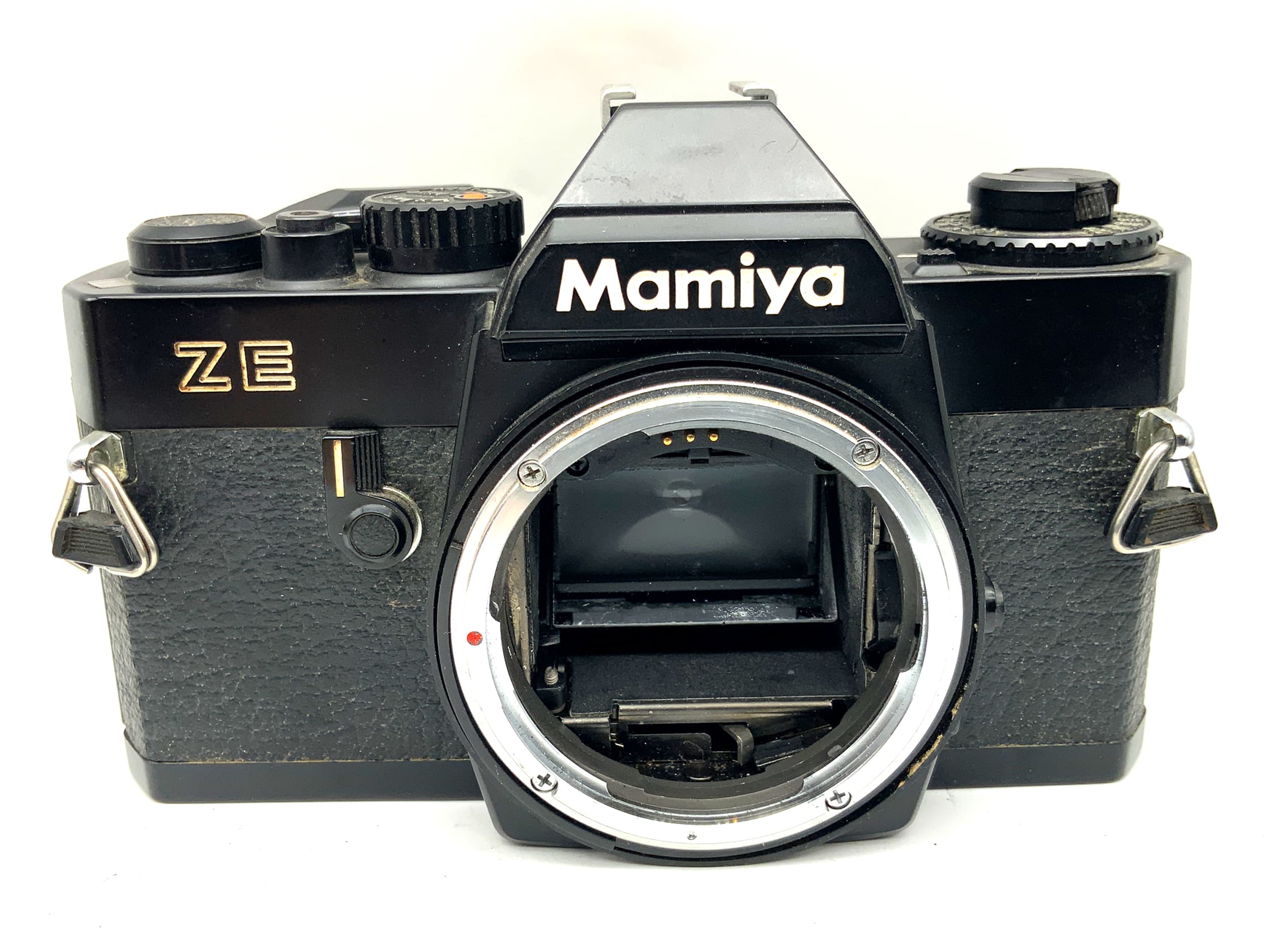 Mamiya ZE Quartz SLR 35mm analog SLR camera body (Mamiya ZE)