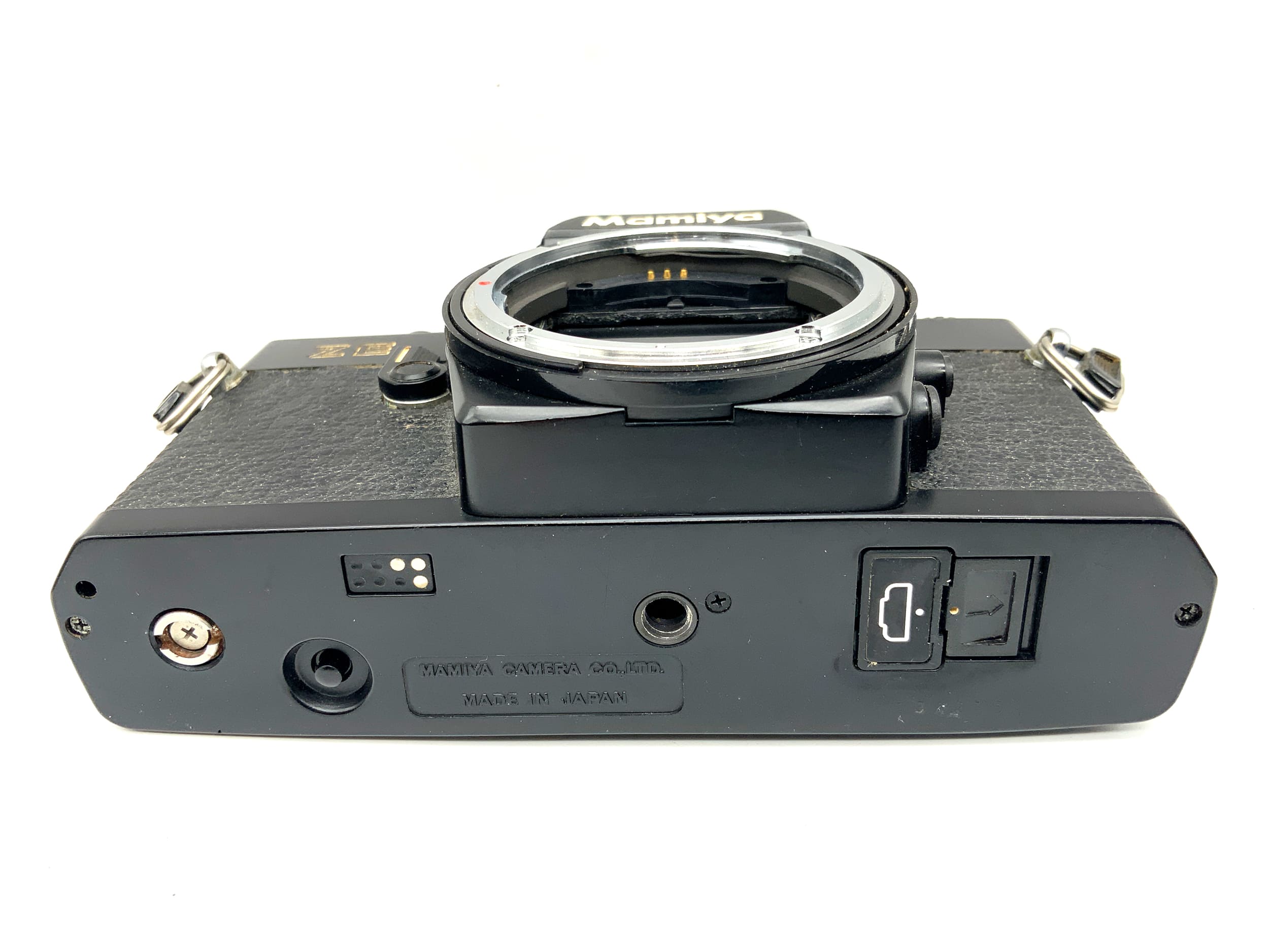 Mamiya ZE Quartz SLR 35mm analog SLR camera body (Mamiya ZE)