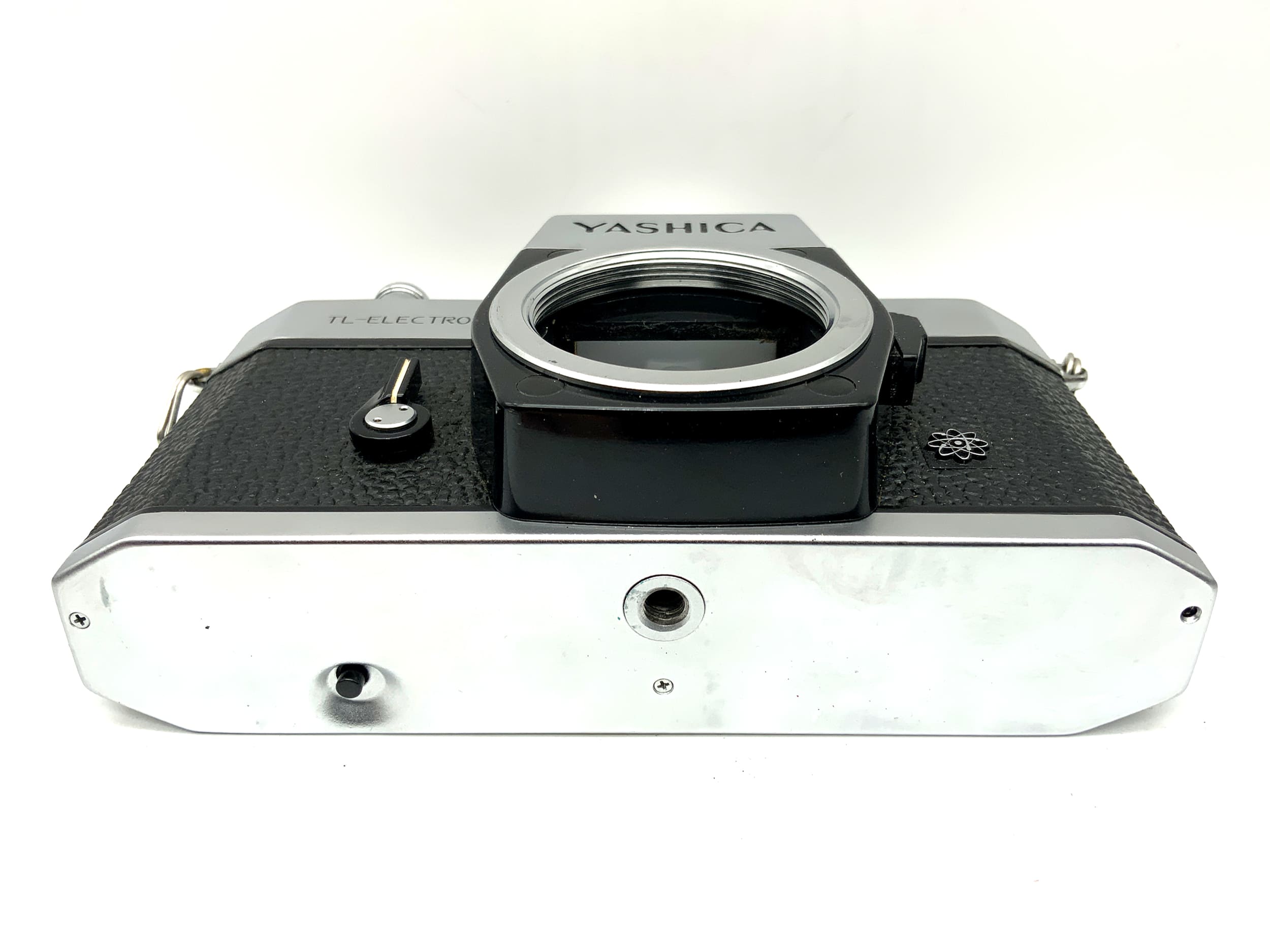 Yashica TL-Electro SLR 35mm analog SLR camera body (M42)