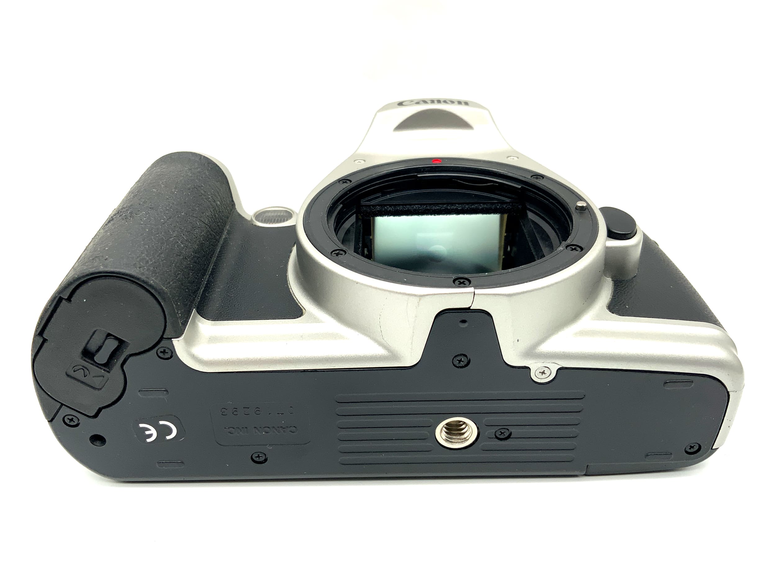 Canon EOS 500N SLR 35mm analog SLR camera body (Canon EF)