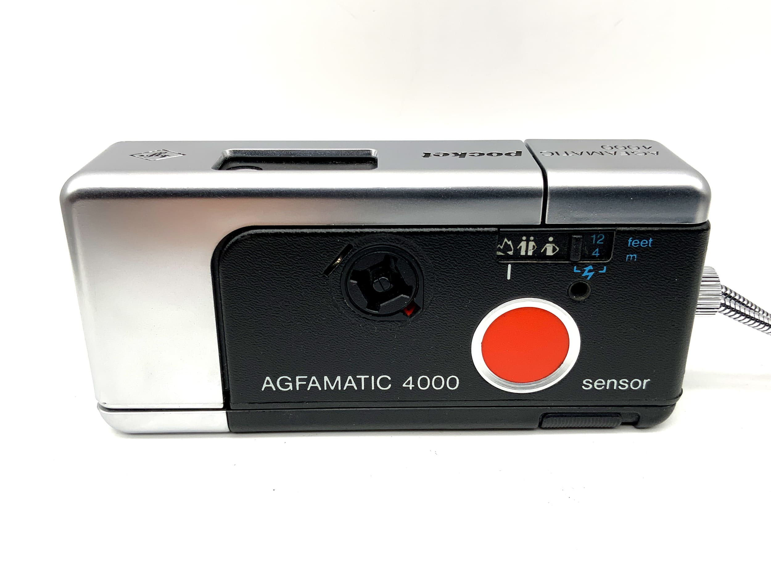 Agfa Agfamatic 4000 viewfinder camera with Color Apotar miniature analog camera