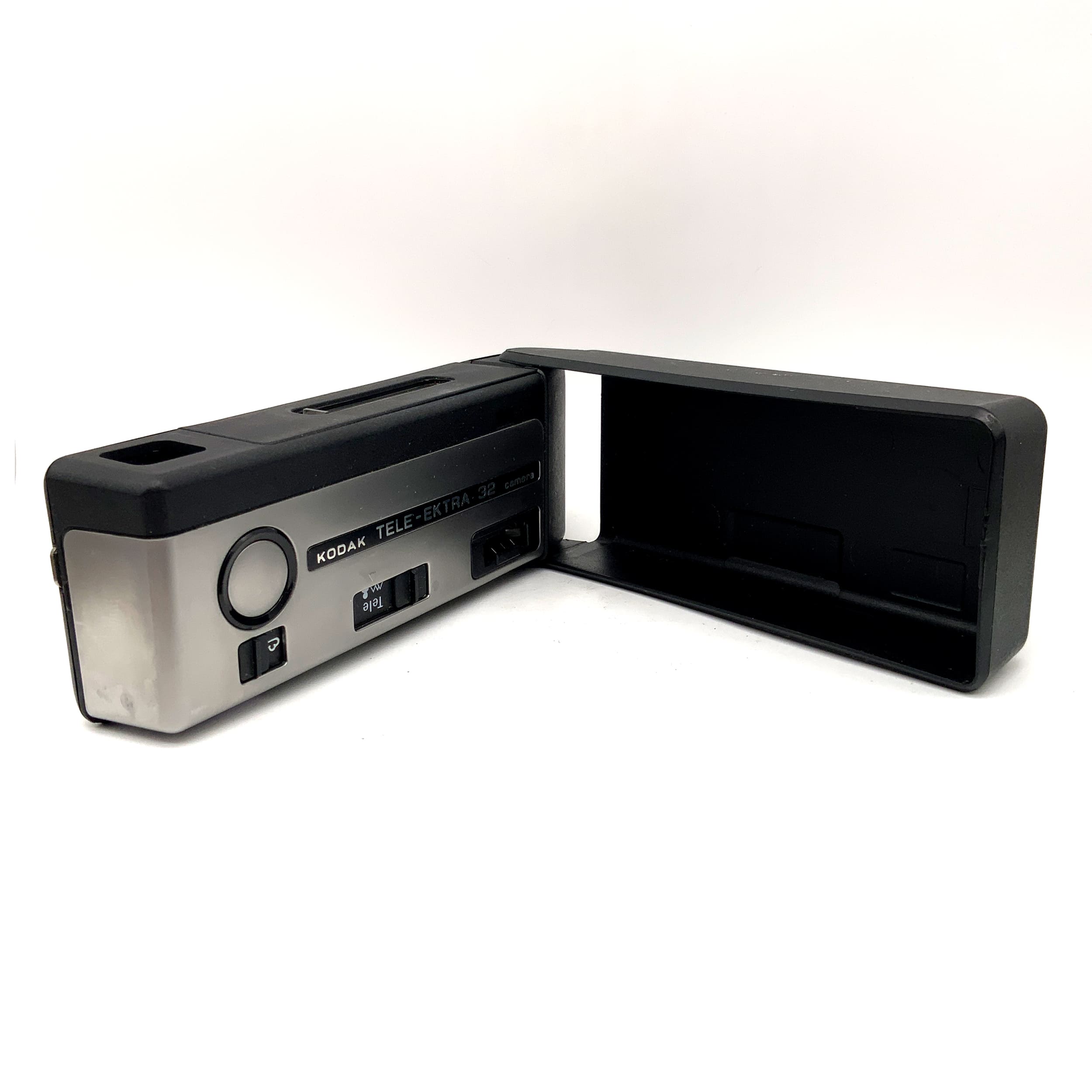 Kodak Tele-Ektra 32 viewfinder camera with Kodar 22+37mm miniature analog camera
