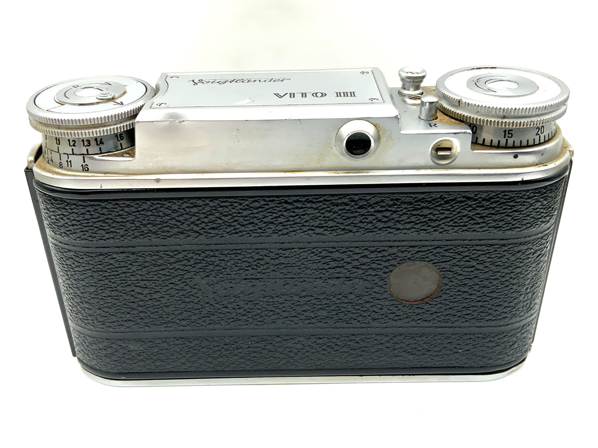 Voigtländer Vito III folding camera with Ultron 1:2 50mm Compur Rapid lens + bag
