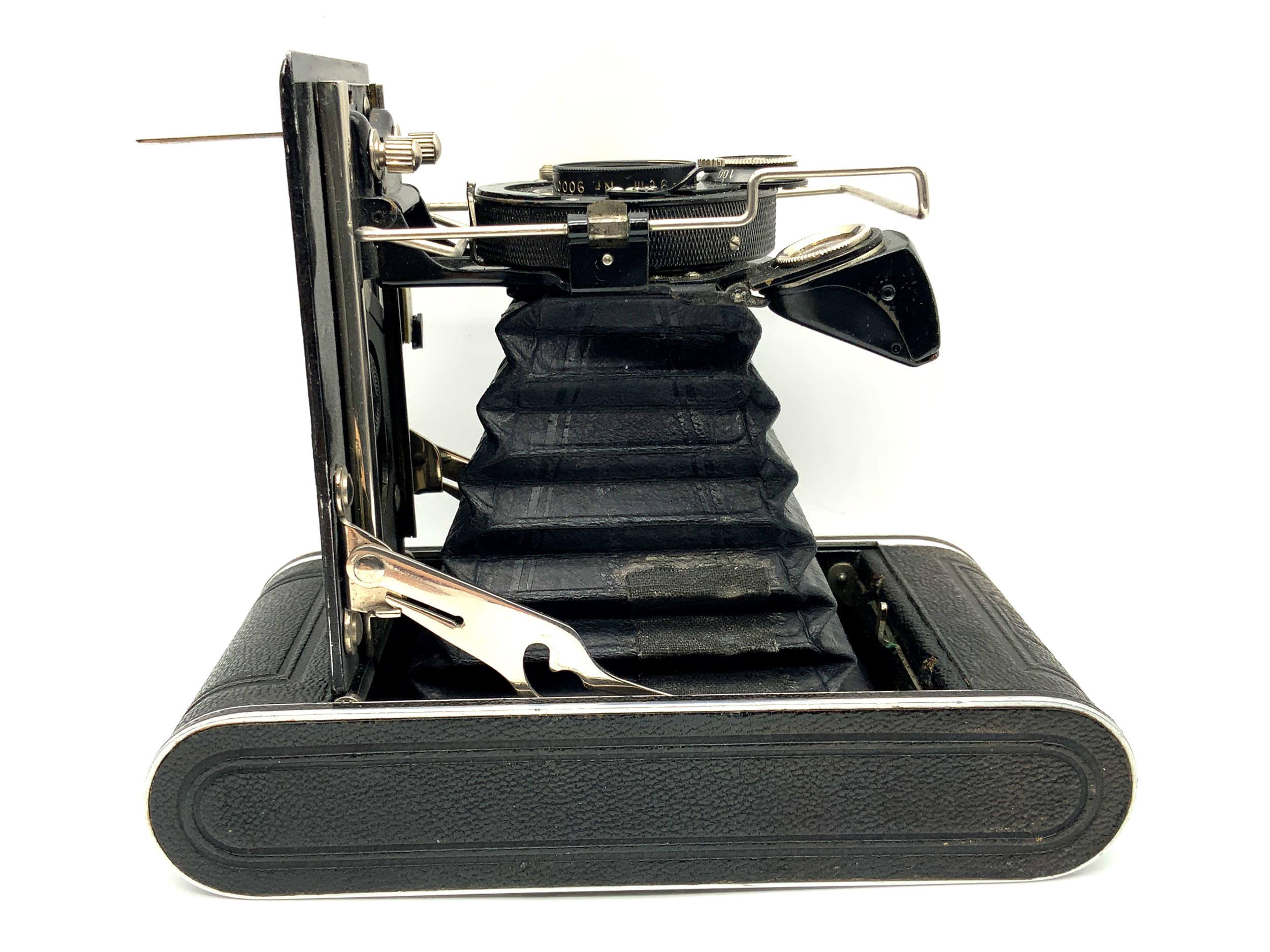 Welta Cocarette folding camera with Novar Anastigmat 1:4.5 75mm Compur analog camera