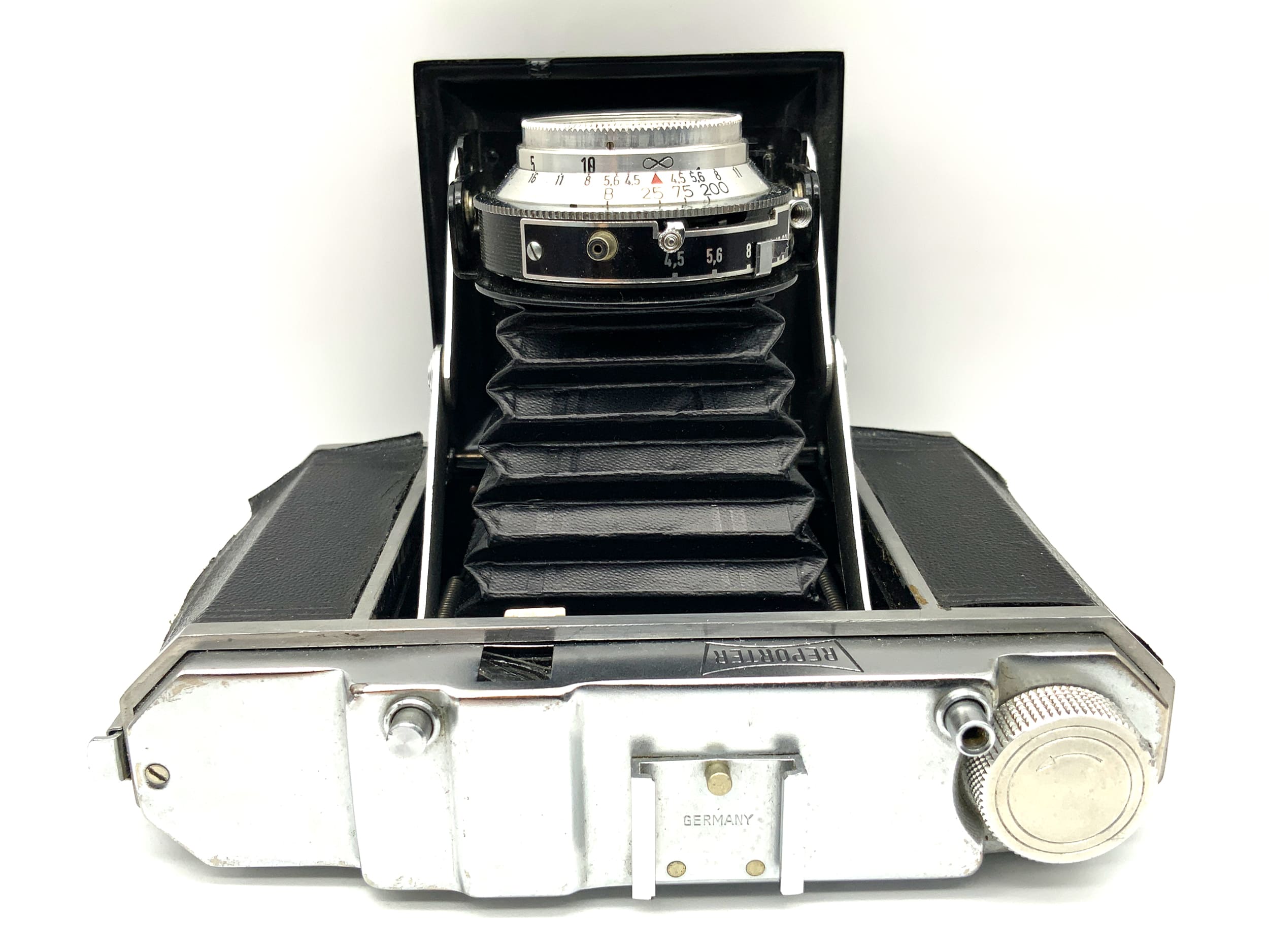 Reporter folding camera with Anastigmat 75mm 1:4.5 AR Vario analog camera