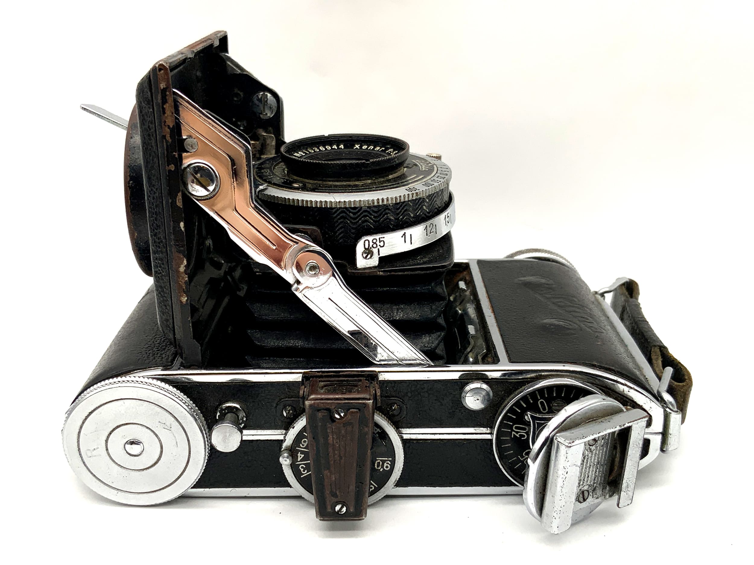 Balda Baldina folding camera with Schneider Kreuznach Xenar 5cm 1:3.5 Compur lens