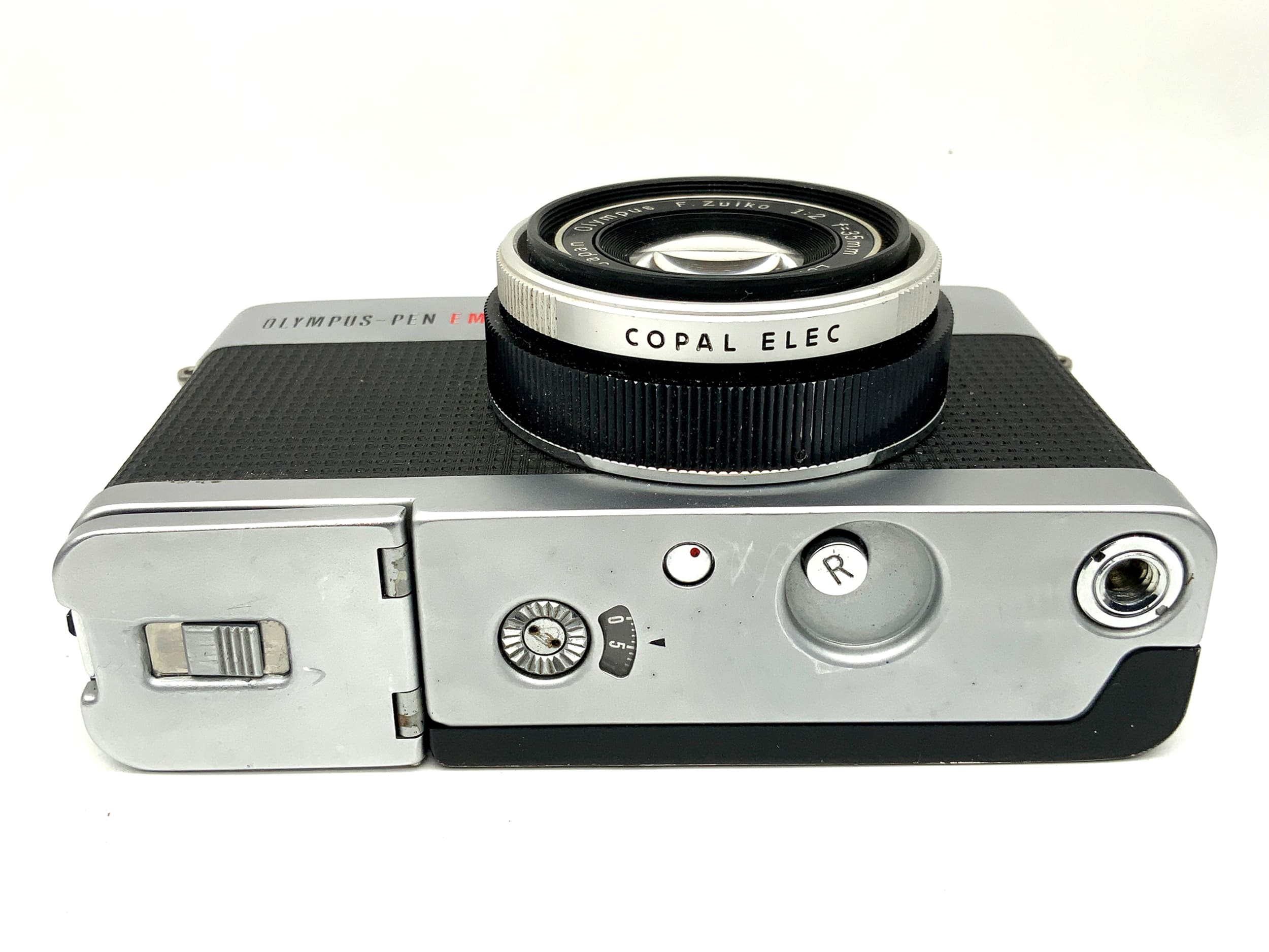 Olympus Pen-EM viewfinder camera with F.Zuiko 35mm 1:2 half frame analog camera
