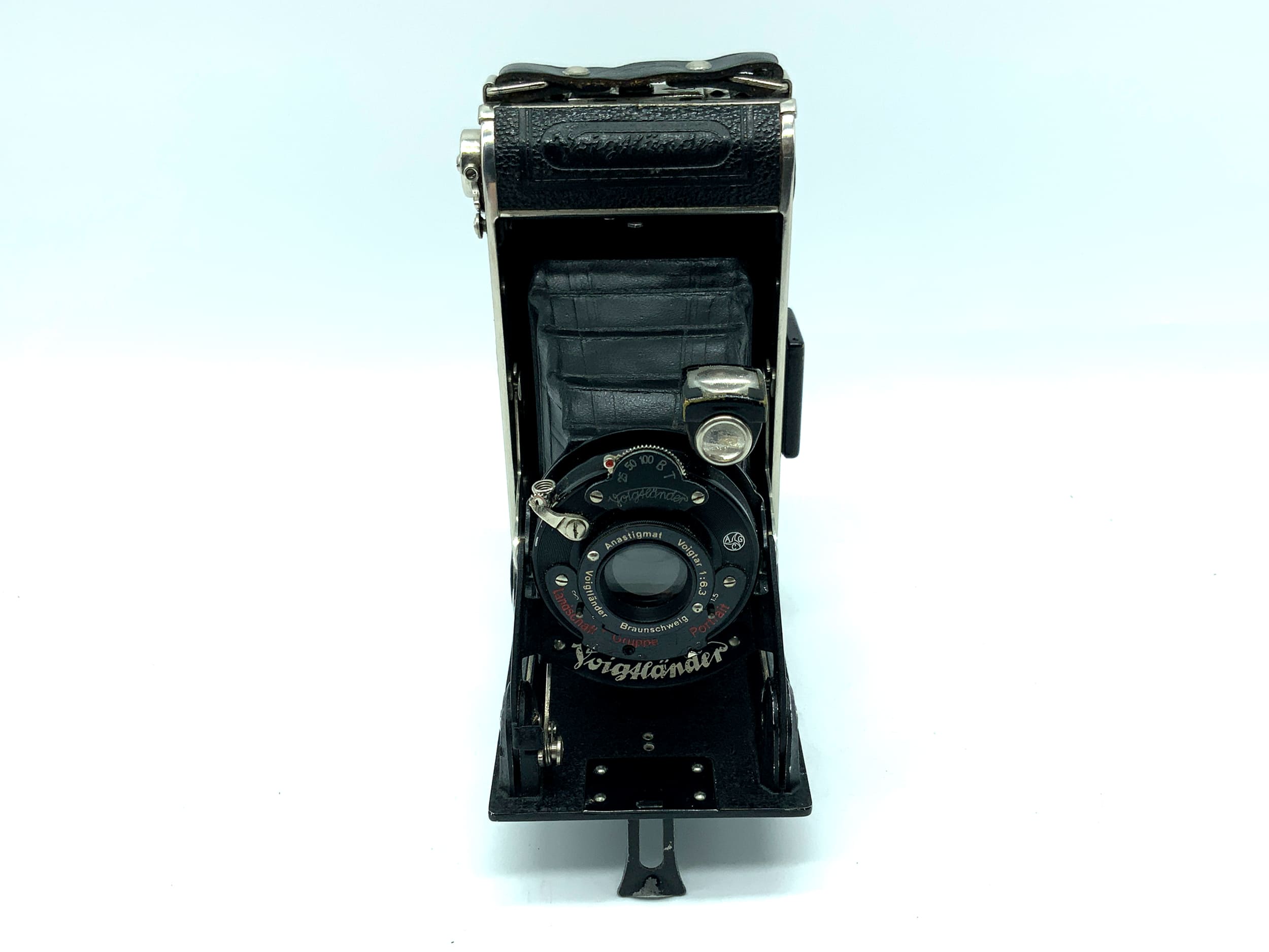 Voigtländer Bessa folding camera with Anastigmat Voigtar 1:6.3 analog camera