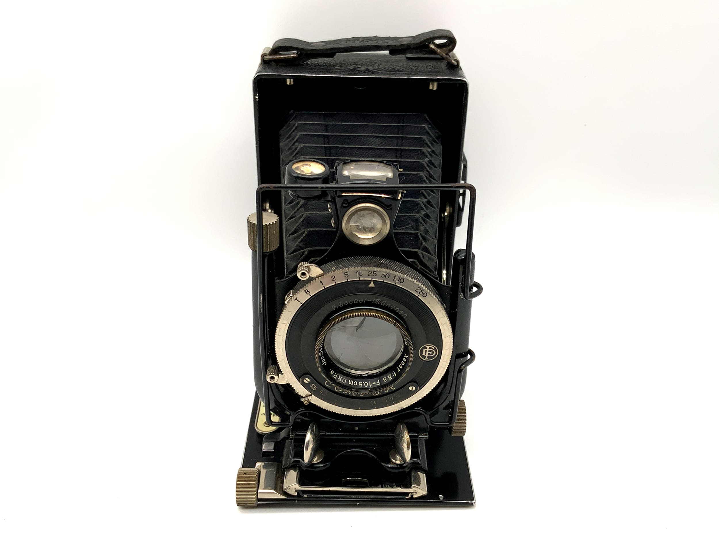 Voigtländer Avus plate camera with Xenar 1:3.8/10.5cm Compur analog camera