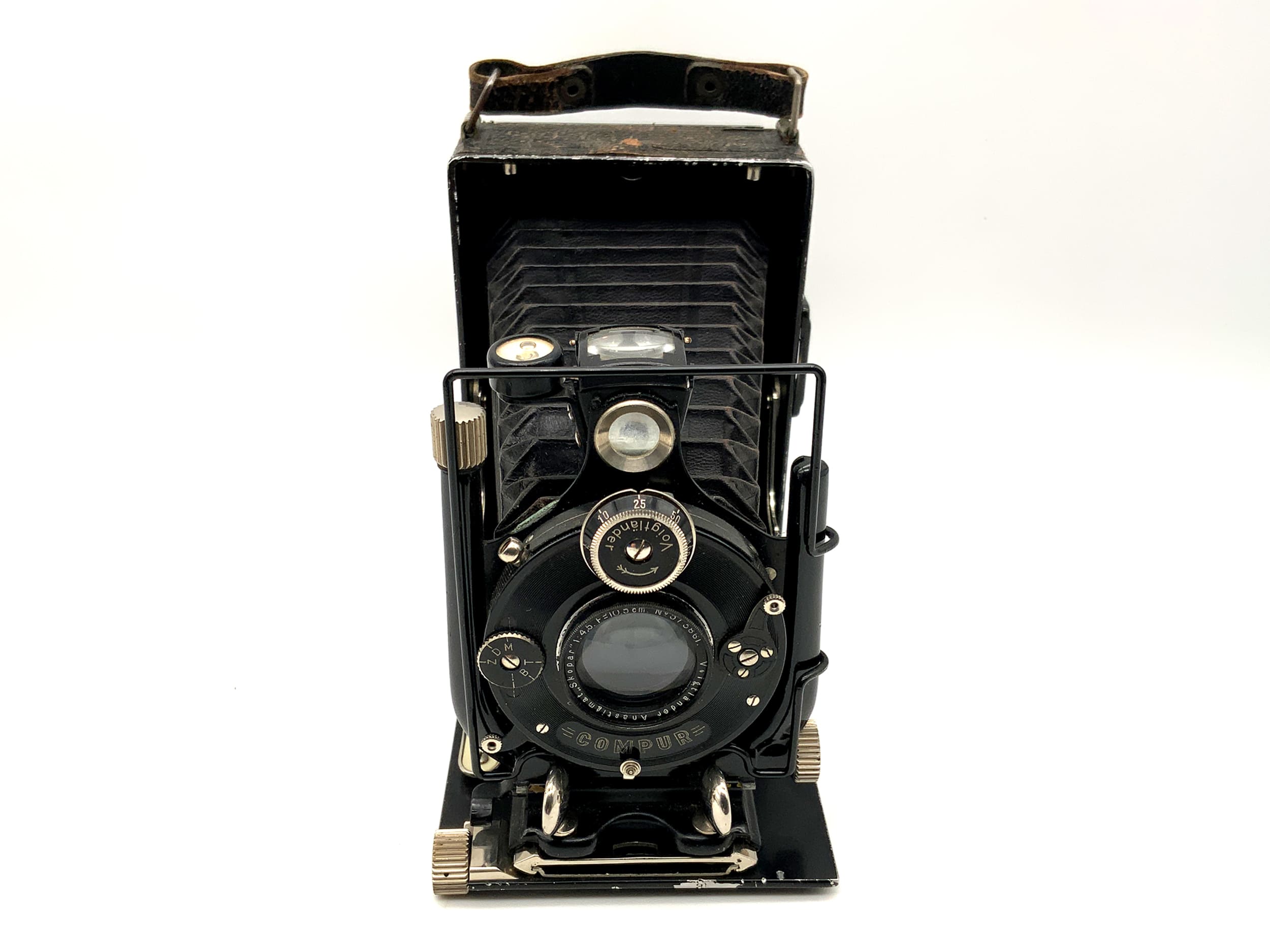 Voigtländer Avus plate camera with Anastigmat Skopar 1:4.5 F=10.5cm Compur 0