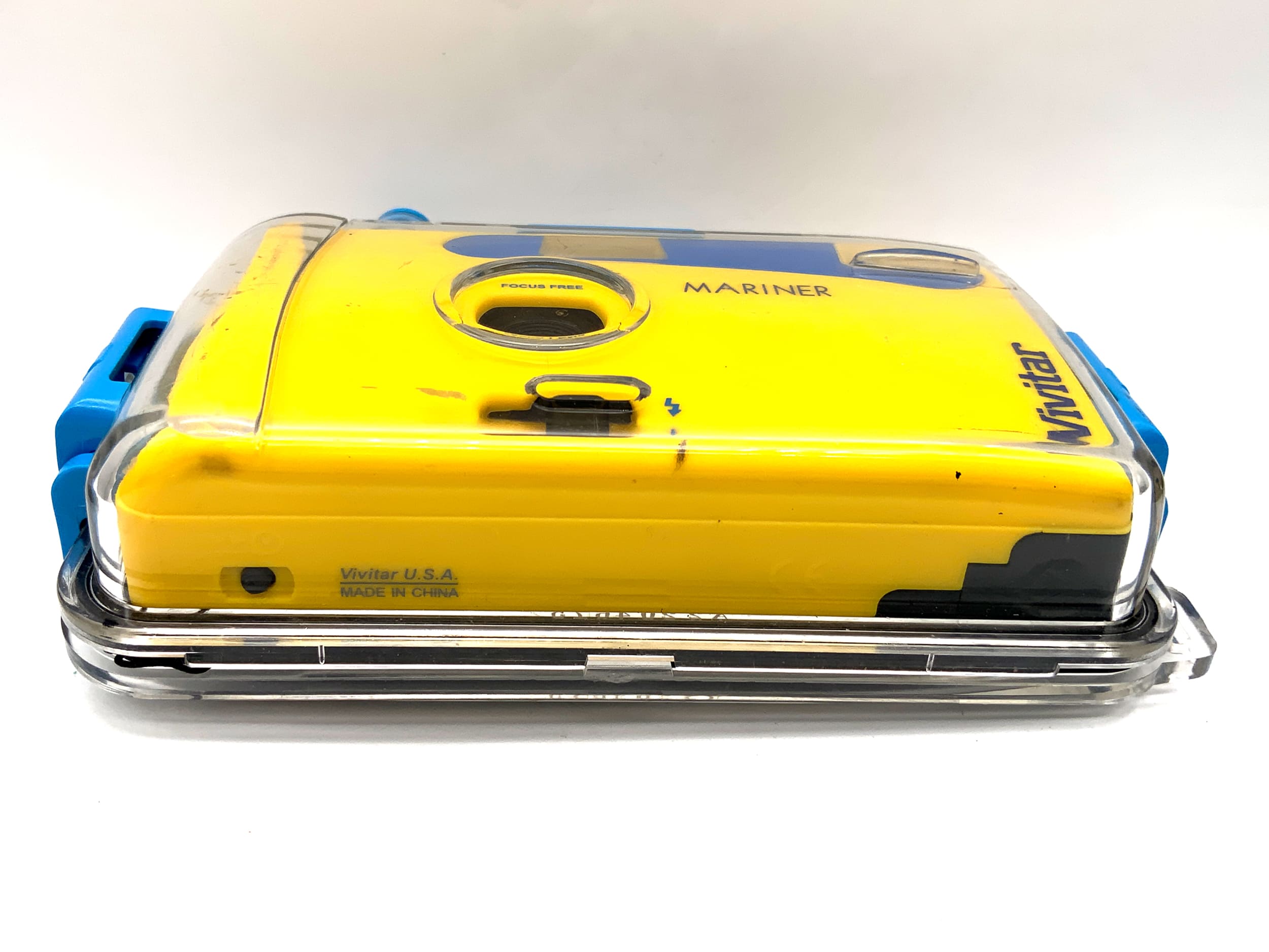 Vivitar Mariner Point&amp;Shoot underwater camera with 28mm lens (analog camera)