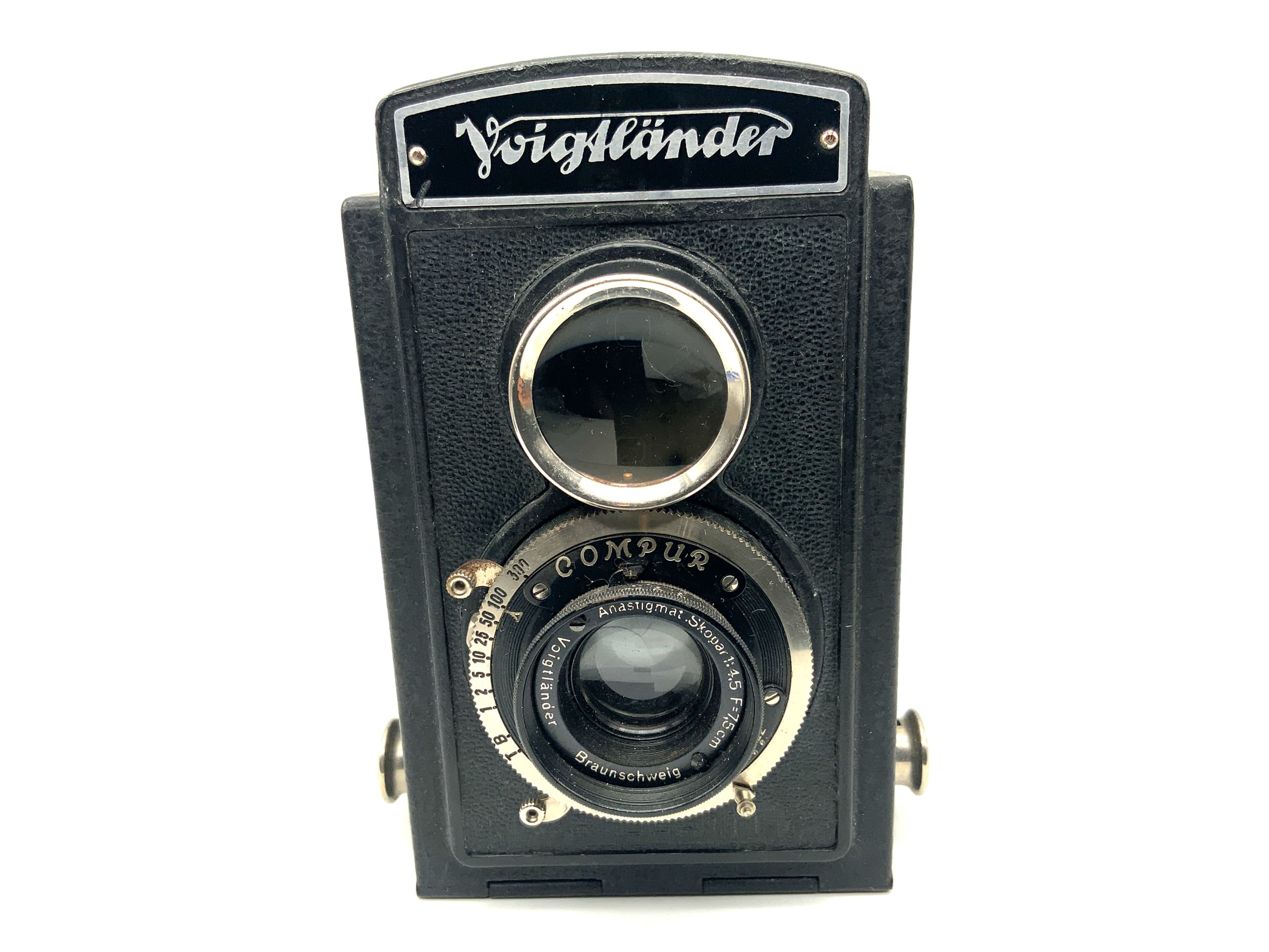 Voigtländer Brillant TLR with Skopar 1:4.5 7.5cm twin-lens reflex analog camera